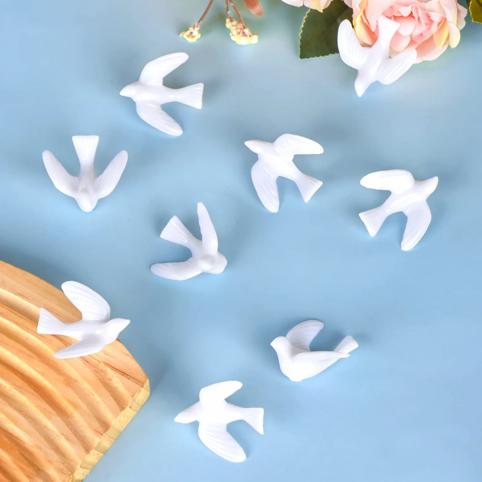 ZZYFGH 24 Piezas de Mini Paloma Blanca para Manualidades, Figuras de pájaros en Miniatura de 1.5 Pulgadas a Granel para decoración de Tartas de Boda