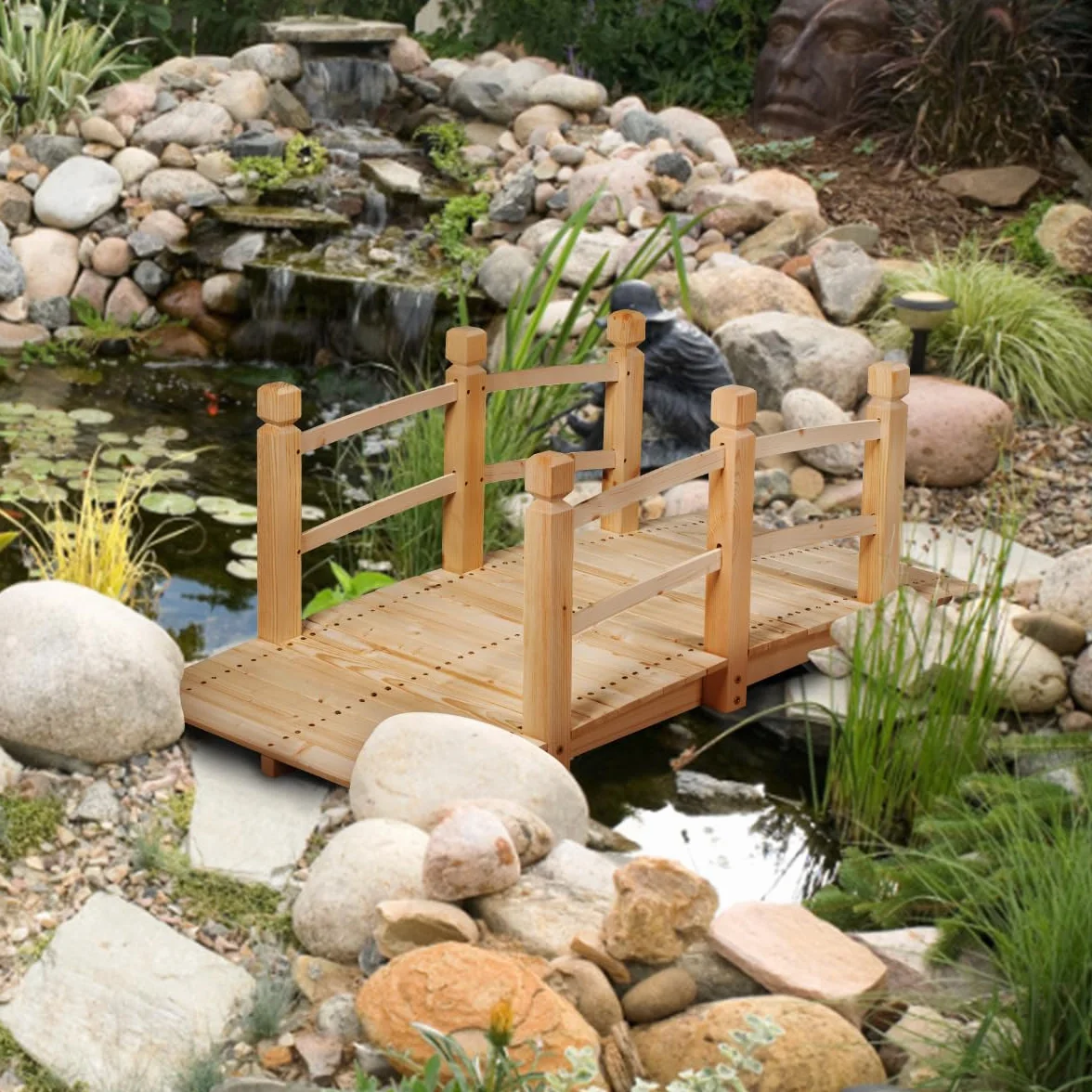 SOARS Puente de Jardín Madera con Barandilla, Puente de Pie Decorativo de Abeto con Capacidad de Carga de hasta 100 Kg, 150 x 67 x 55 cm cm, Puente Decorativo para Jardín, Estanque y Arroyo