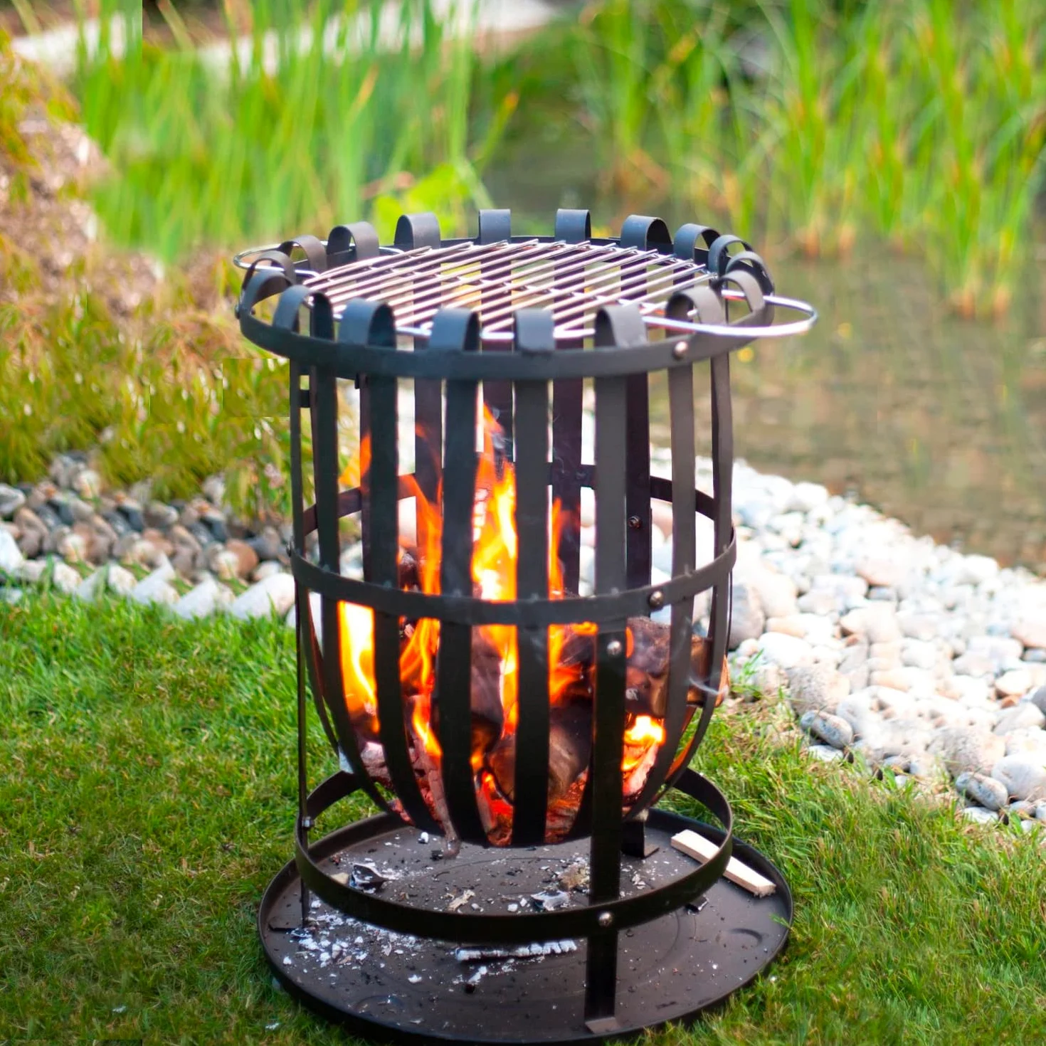 KEKAI Brasero de Acero para Exteriores 2 en 1 con función de Barbacoa y Fuego Kekai Dana 40 x 56 cm Grill, Atizador y Recogida de Cenizas