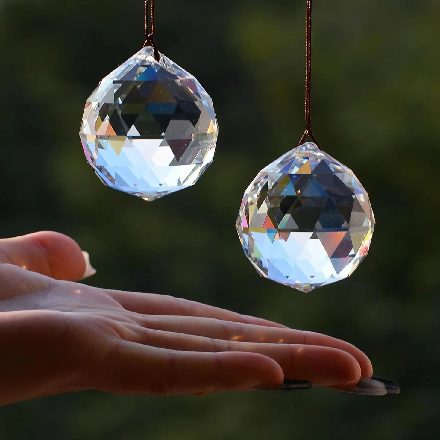 10 Bolas de Cristal Transparente (20mm) - Prismas Colgantes para Decoración - Ideal para Ventanas, Jardín, Hogar y Bodas