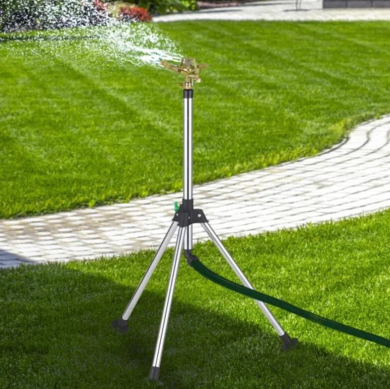 Suinga Pack 4 Aspersores Sectoriales Metálicos Regulables con Soporte | Toma 1/2" | Zinc y Latón | Riego Jardín, Césped, Dorado