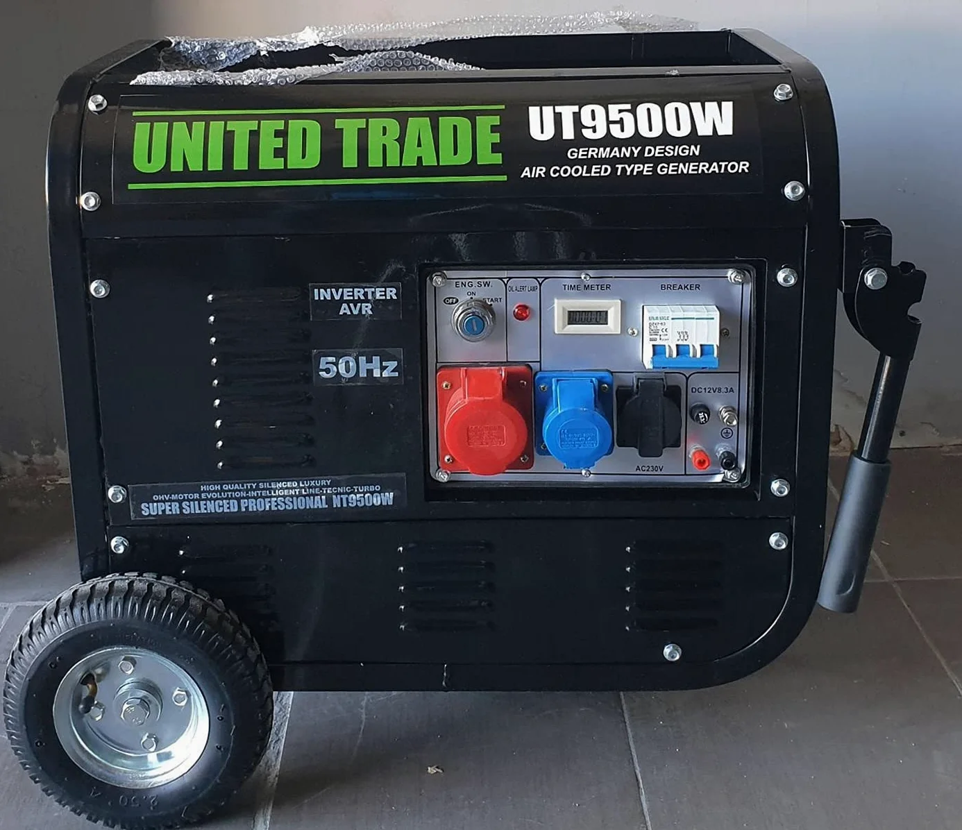 UNITED TRADE Generador de explosión/Grupo electrógeno/generador de corriente HP 6.5 arranque eléctrico con llave y mando a distancia con ruedas - TRIFASE