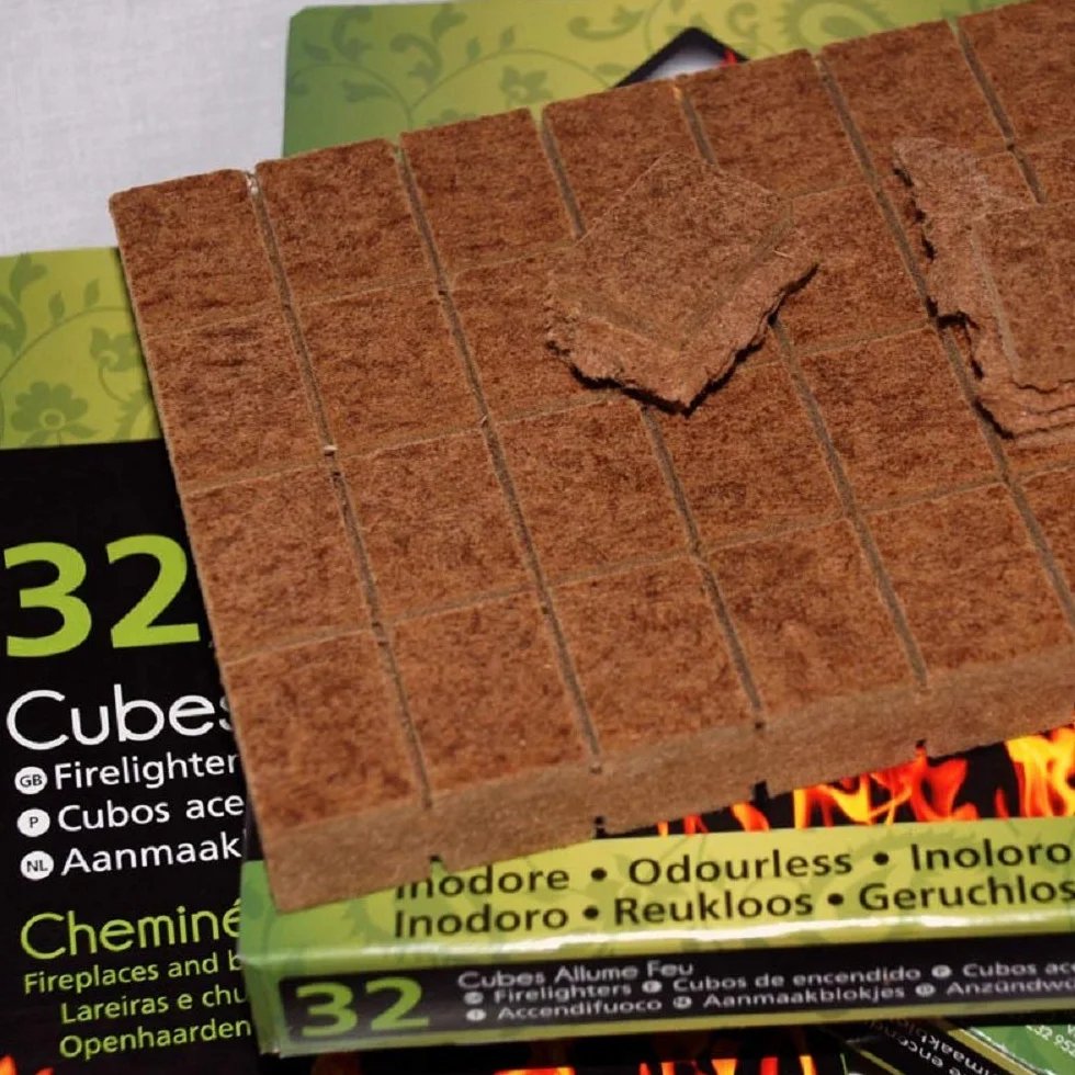 15751-32 Cubos Encendido precortados Cheminett naturales para encender chimeneas, estufas y barbacoas