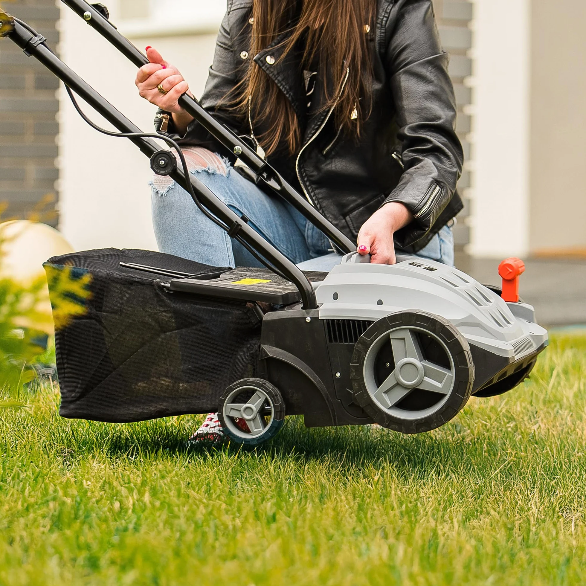 LEHMANN Alyssum - Escarificador de espuma (2 w1, 1500 W, escarificador eléctrico con ancho de trabajo de 32 cm, profundidad de trabajo ajustable en 4 niveles de -12 biz + 4 mm