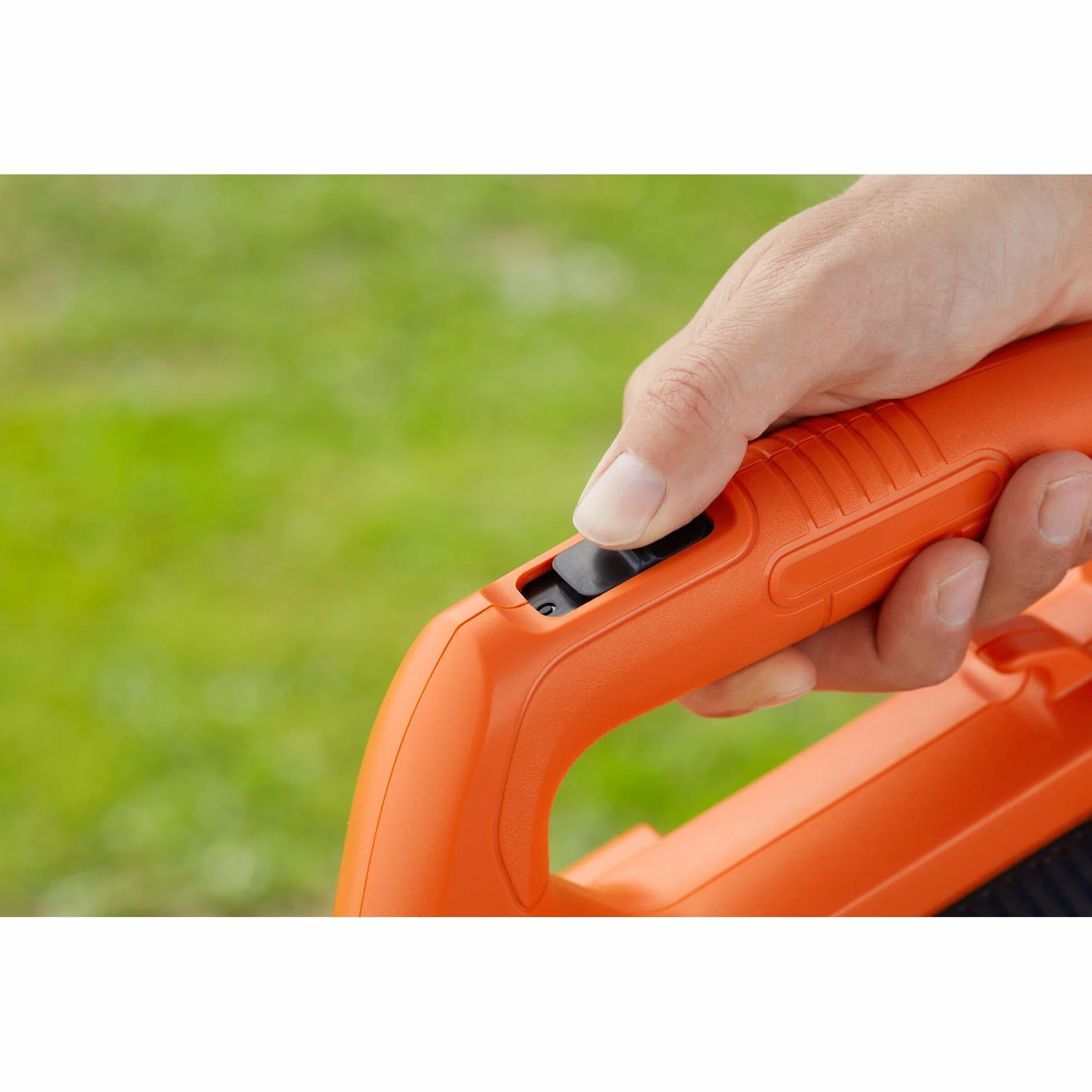 BLACK+DECKER Soplador de Hojas Axial 1.850W, Velocidad de Soplado 225 km/h, Volumen de Soplado 12.5 m³/min, Ventilador Axial Diseño Ligero y Compacto, BEBL185-QS