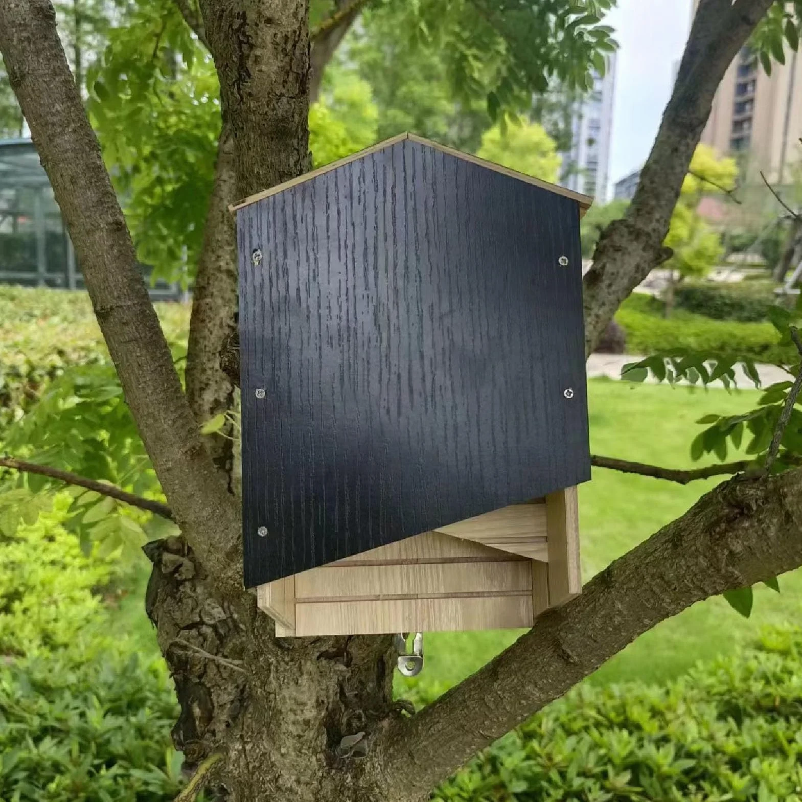 Asixxsix Casa de Murciélagos, Caja de Madera de Doble Cámara para Murciélagos, Resistente a la Intemperie, Fácil de Instalar, Limpia su Jardín de Insectos, 5.7x8.9x3.5in