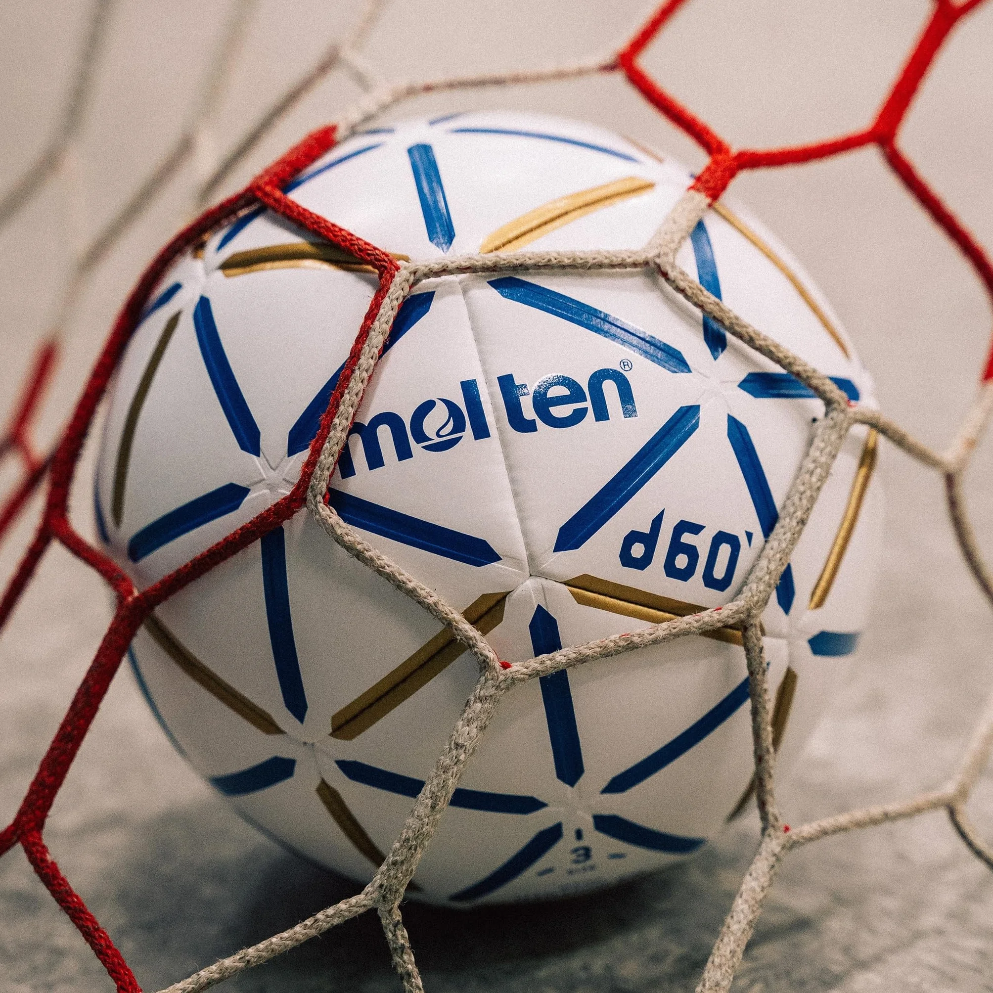 Molten d60 Balón de Balonmano White/Blue/Gold 3