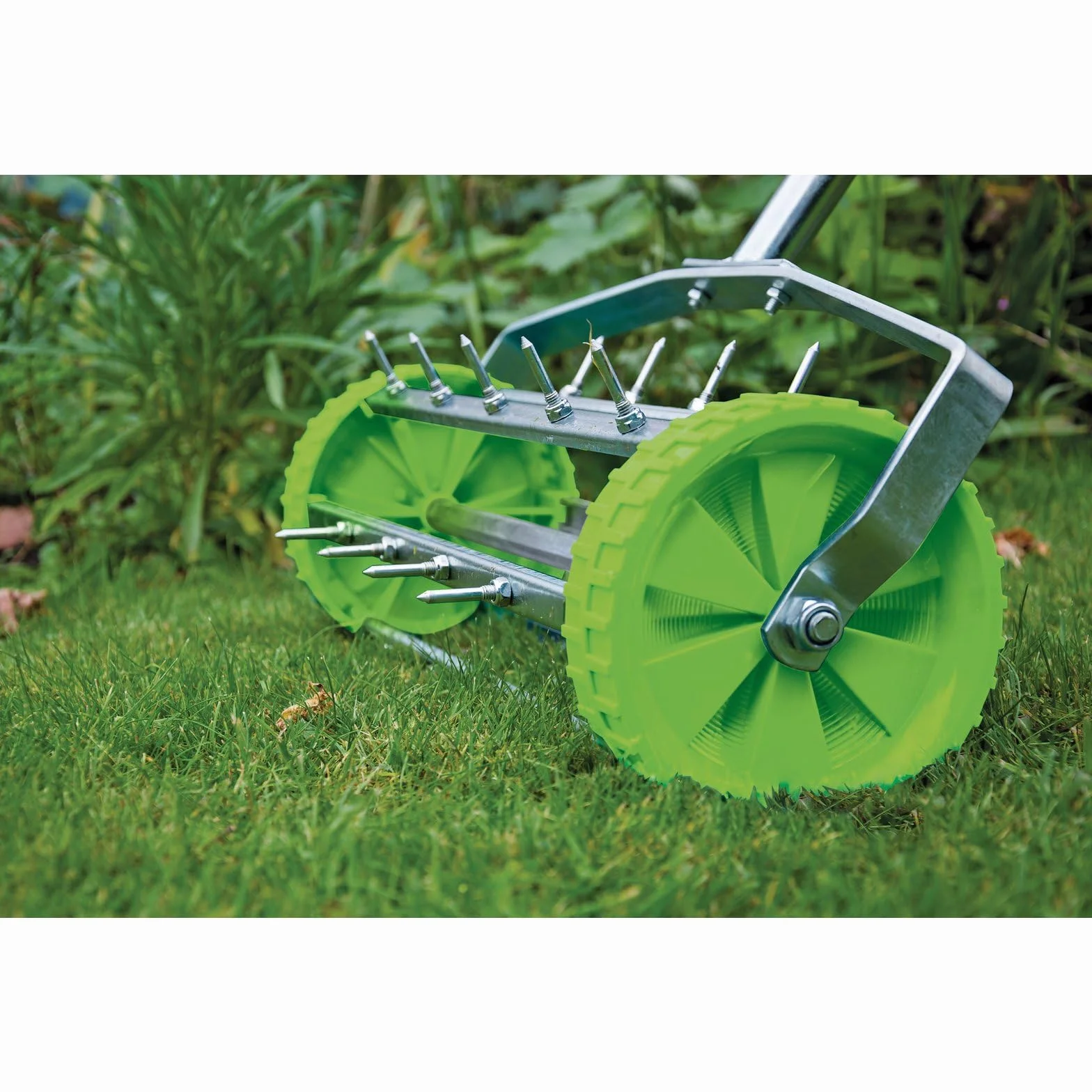 Draper Aireador de césped enrollable con tambor puntiagudo de 450 mm, 83983, para aireación de césped de jardín con púas de 33 mm, 1 unidad