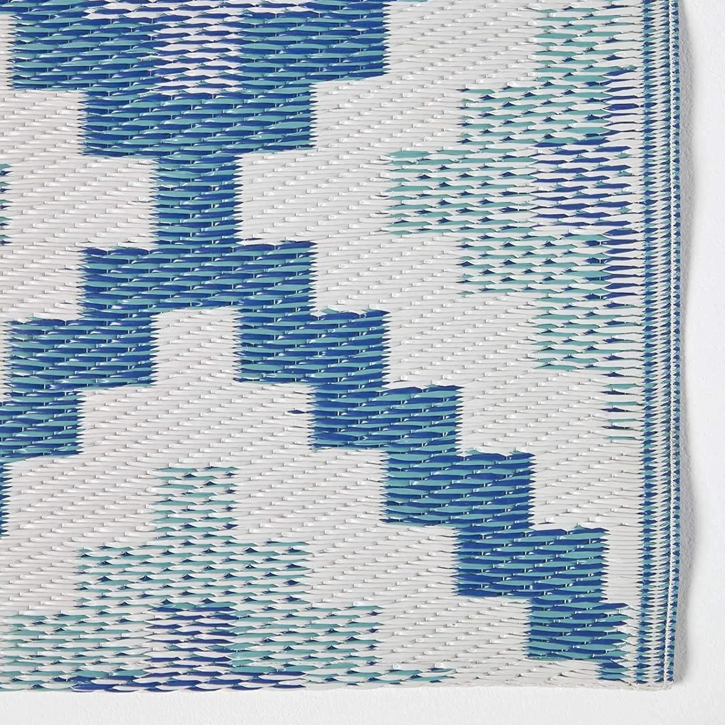 HOMESCAPES Alfombra de exterior azul para jardín o patio, 100% plástico reciclado, 180 x 270 cm, ligera, impermeable, geométrica, diseño azteca "Mia" alfombra tejida para el suelo interior y exterior
