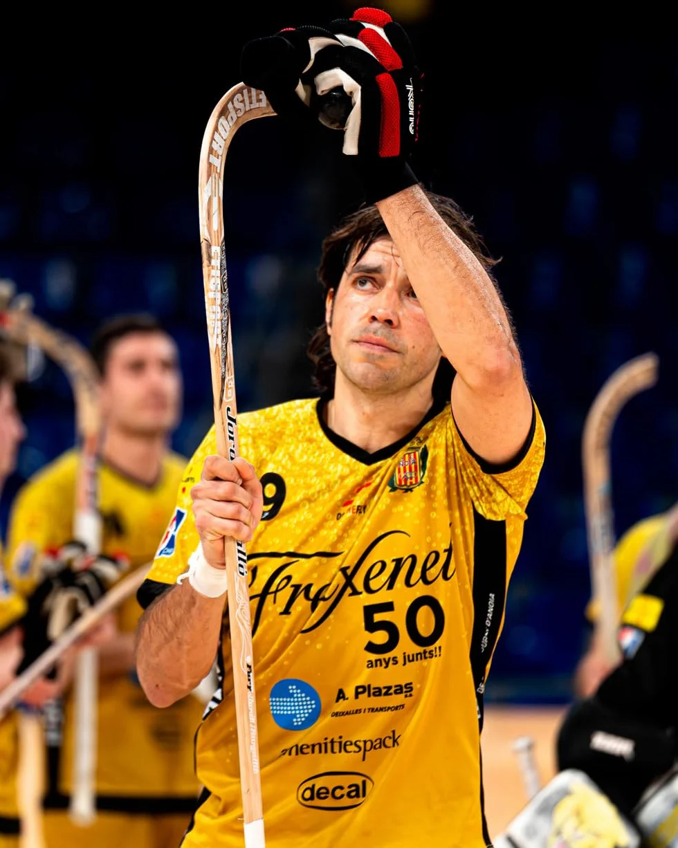 Jordi BARGALLÓ Stick de Hockey Profesional Rígido Peso Medio Mango Delgado Hickory Pala Laminada Fibra Exterior