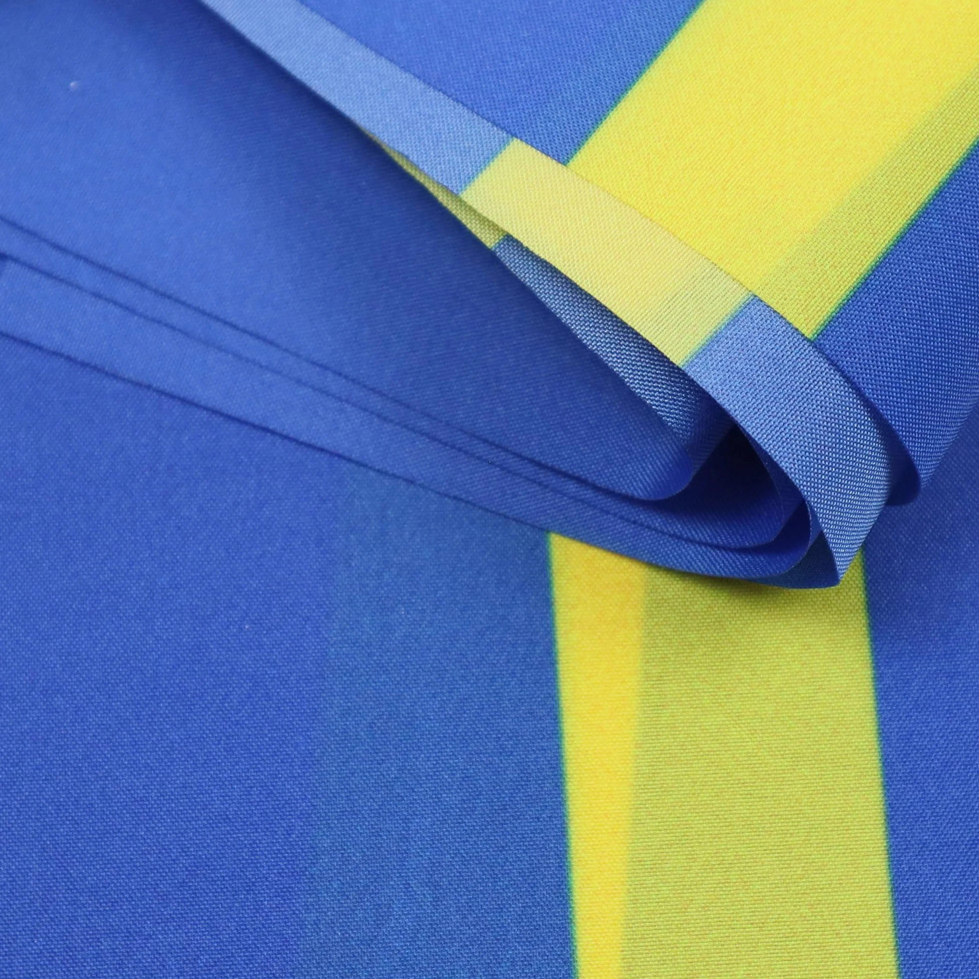 AZ FLAG Guirnalda 6 Metros, 20 Banderas de Suecia 21x15 cm, Bandera Sueca 15 x 21 cm - Banderines Suecos