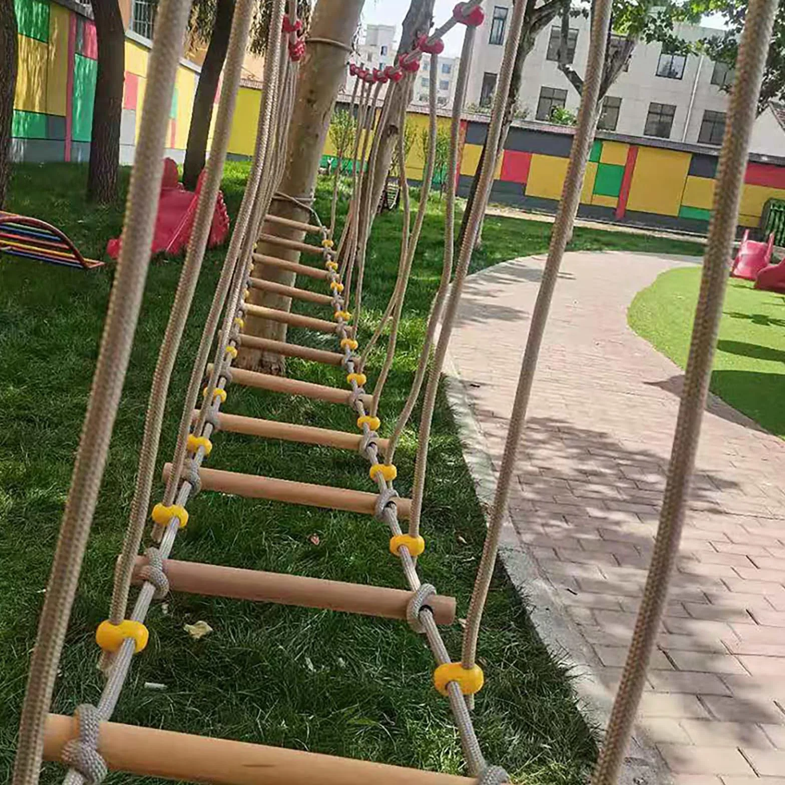 HAZEK Entrenamiento físico al Aire Libre en el jardín de Infantes pasamanos Puente Colgante Puente Colgante Puente de Equilibrio Puente de Madera única Escalada(Size:4m)