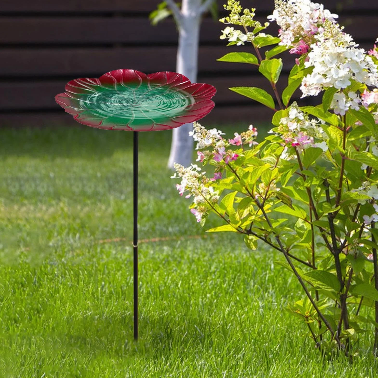 Baño para pájaros de metal para exteriores, independiente con base de 3 dientes, bebedero decorativo para pájaros, para jardín, bebedero de metal para terraza, césped, estanque