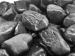 Saco Piedra Jardin Canto RODADO Negro 20-40 MM 20 KG
