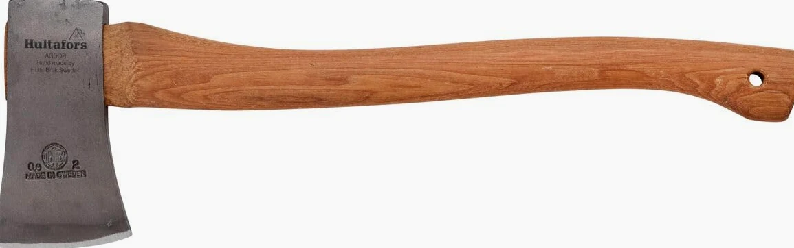 Hacha forjada a Mano de 535 mm de Hierro Forjado | Hultafors | Forjada en Suecia | 1315 g. Hacha de Gama Alta con Mango de Madera de Nogal Americano | Reafilable | 840086