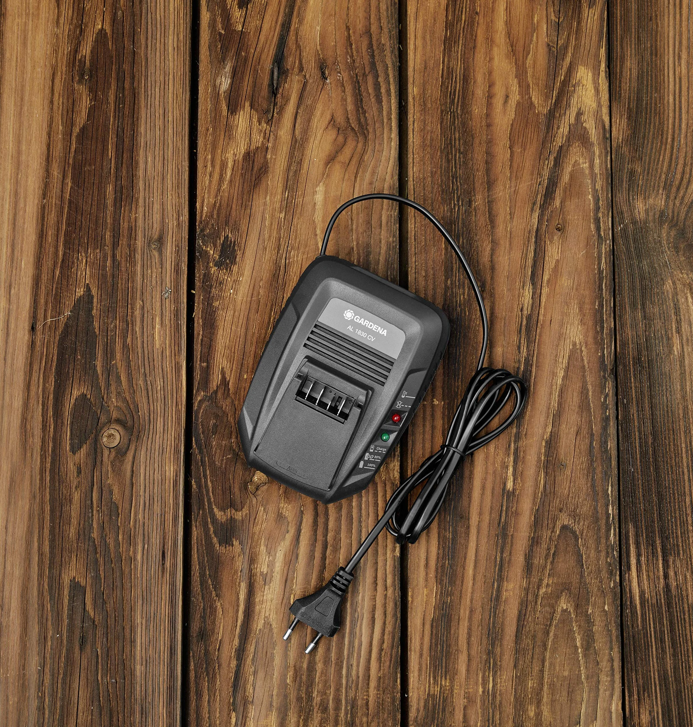 Gardena Cargador rápido AL 1830 CV: adecuado para todas las baterías de POWER FOR ALL 18 V, tiempo de carga de batería de 2,5 Ah 60 minutos, indicador de estado LED para el nivel de batería (14901-20)