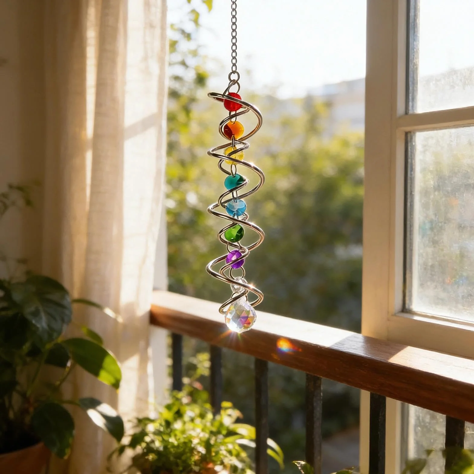 Atrapasoles Cristal con Doble Espiral, Atrapasol Suncatcher Colgante Campana de Viento Decorativa con Siete Perlas de Chakra y Bola de Cristal para Ventana Jardín Boda 45 CM