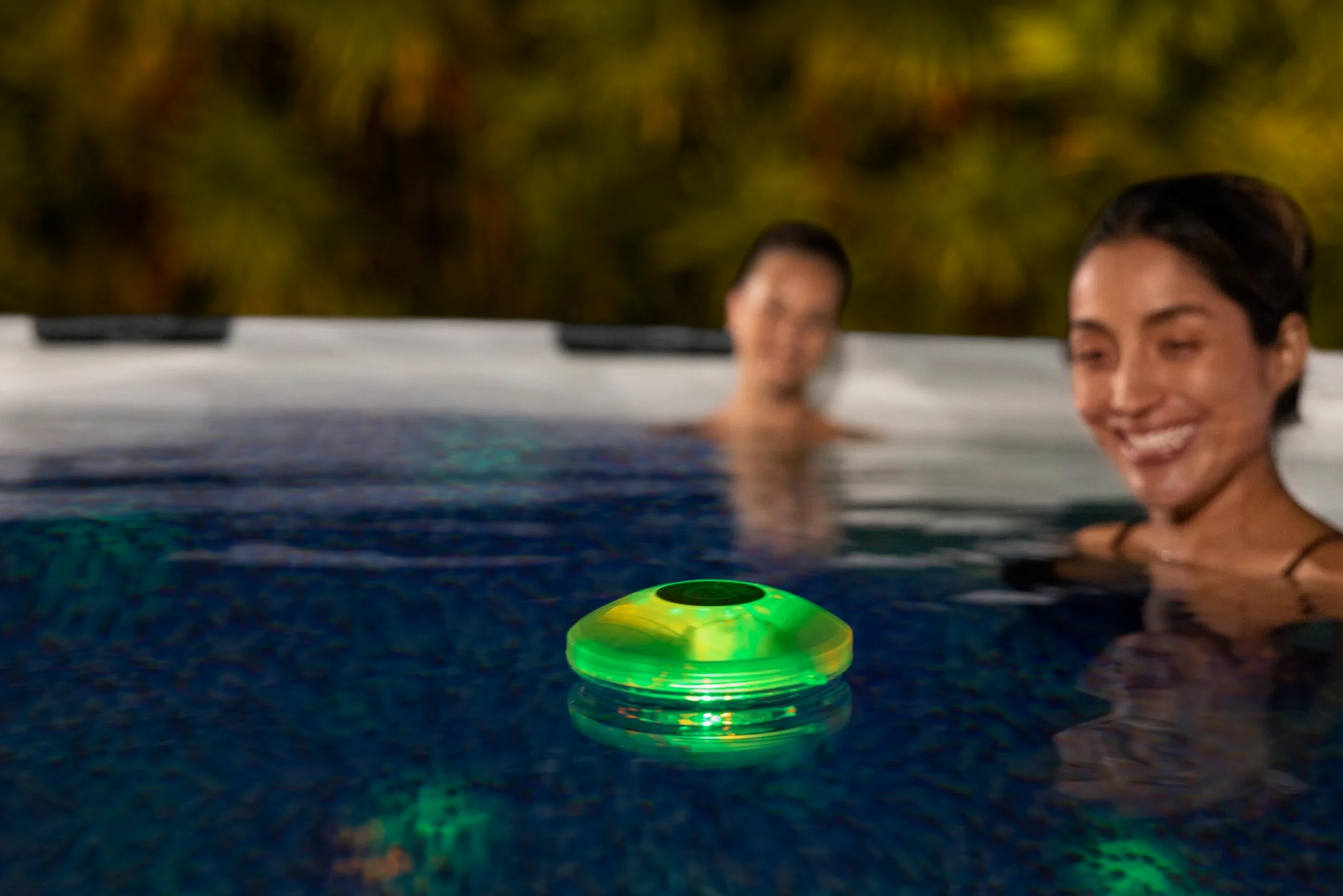 BESTWAY Luz LED Flotante para Piscinas FloatBright 15x14,2x6,7 cm Transparente