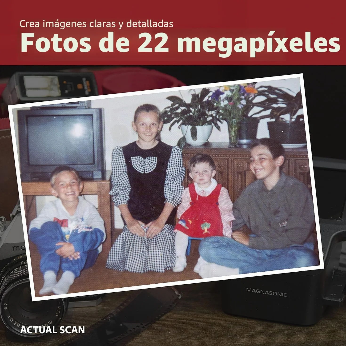 Magnasonic Escáner de Películas Todo en Uno 24 MP con Pantalla 5" HDMI, Convierte Películas 35mm/126/110/Super 8 y Diapositivas 135/126/110, Memoria Interna FS71
