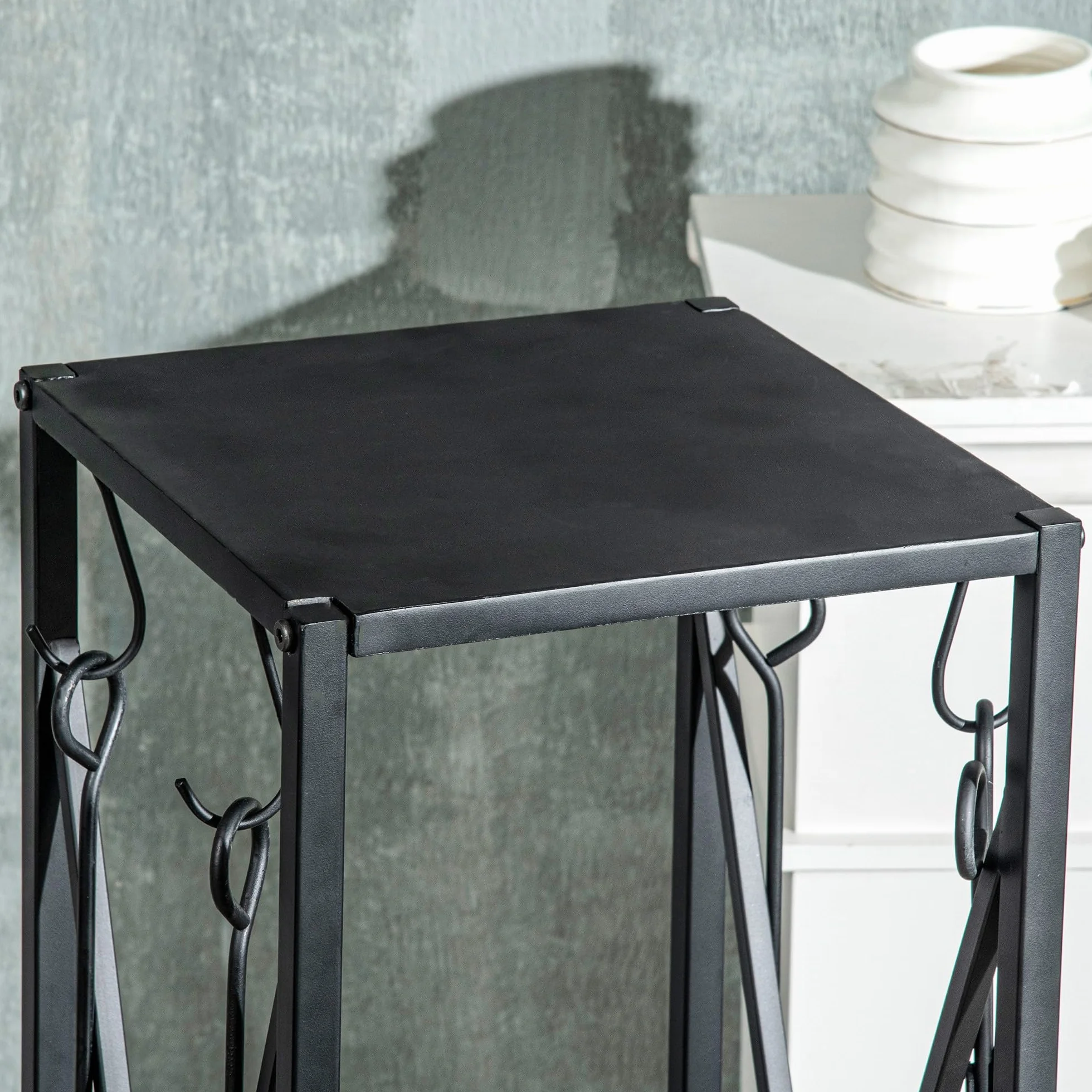 Outsunny Soporte para Leña Estante de Leña Metálico Leñero de Exterior con Ganchos Pala Cepillo Atizador y Tenazas Carga 65 kg para Interior y Exterior 34x34x111 cm Negro