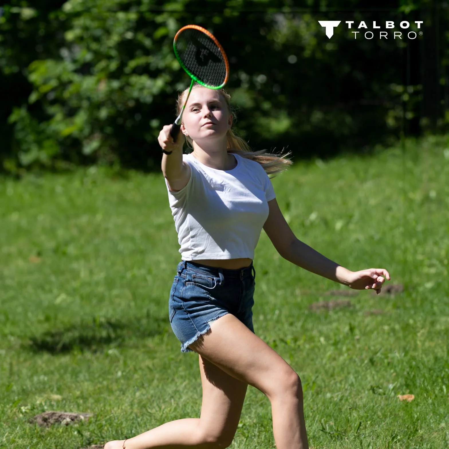 Talbot Torro Set de Badminton 4-Attacker Plus, 4 Raquetas, 3 Volantes, Red Completa