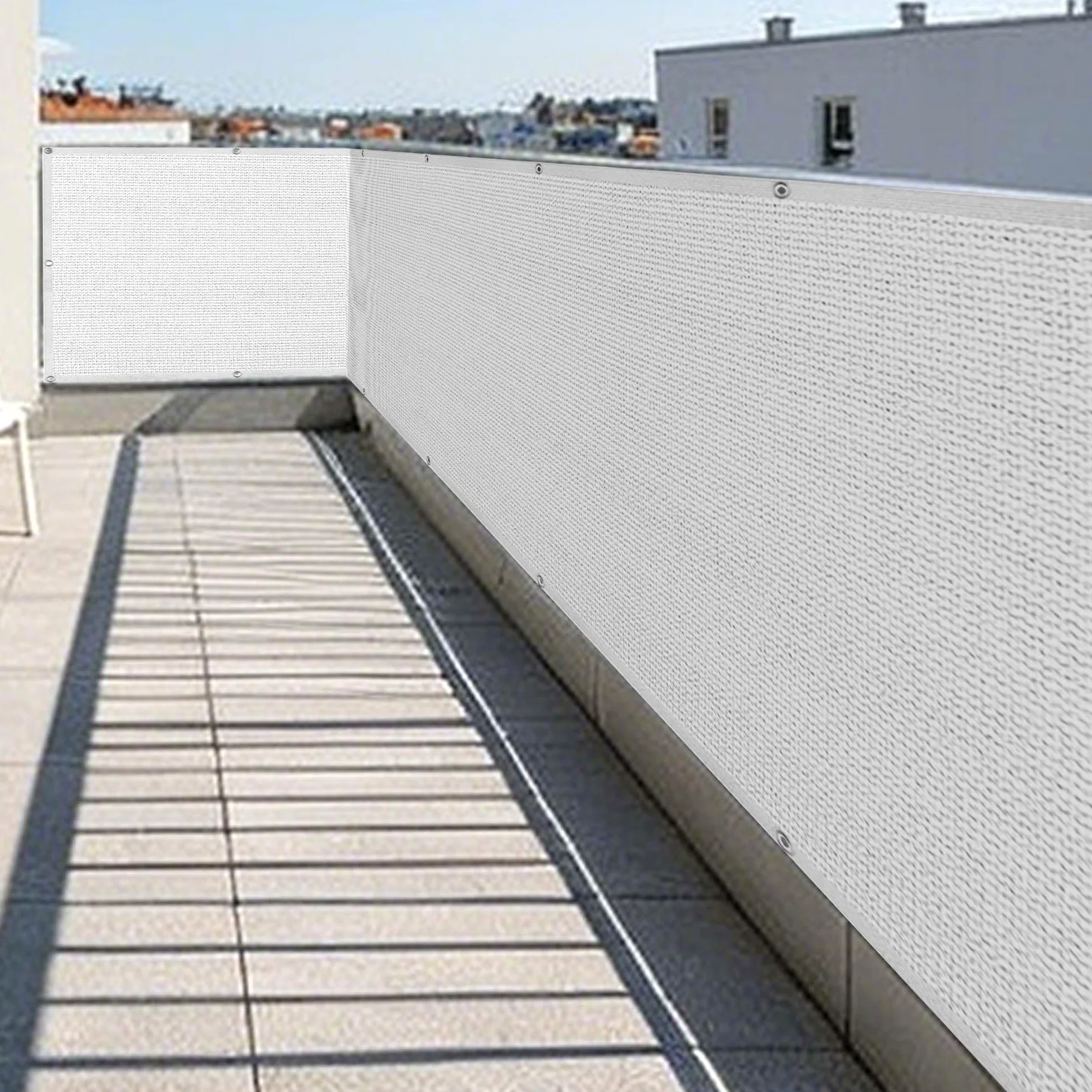 Malla de Sombreo 1.5 x 5 m Protección UV Toldo Camping con Ojales y Cuerdas de Sujeción para Patio Exterior, Jardín, Terrazas, Pergola, Blanco
