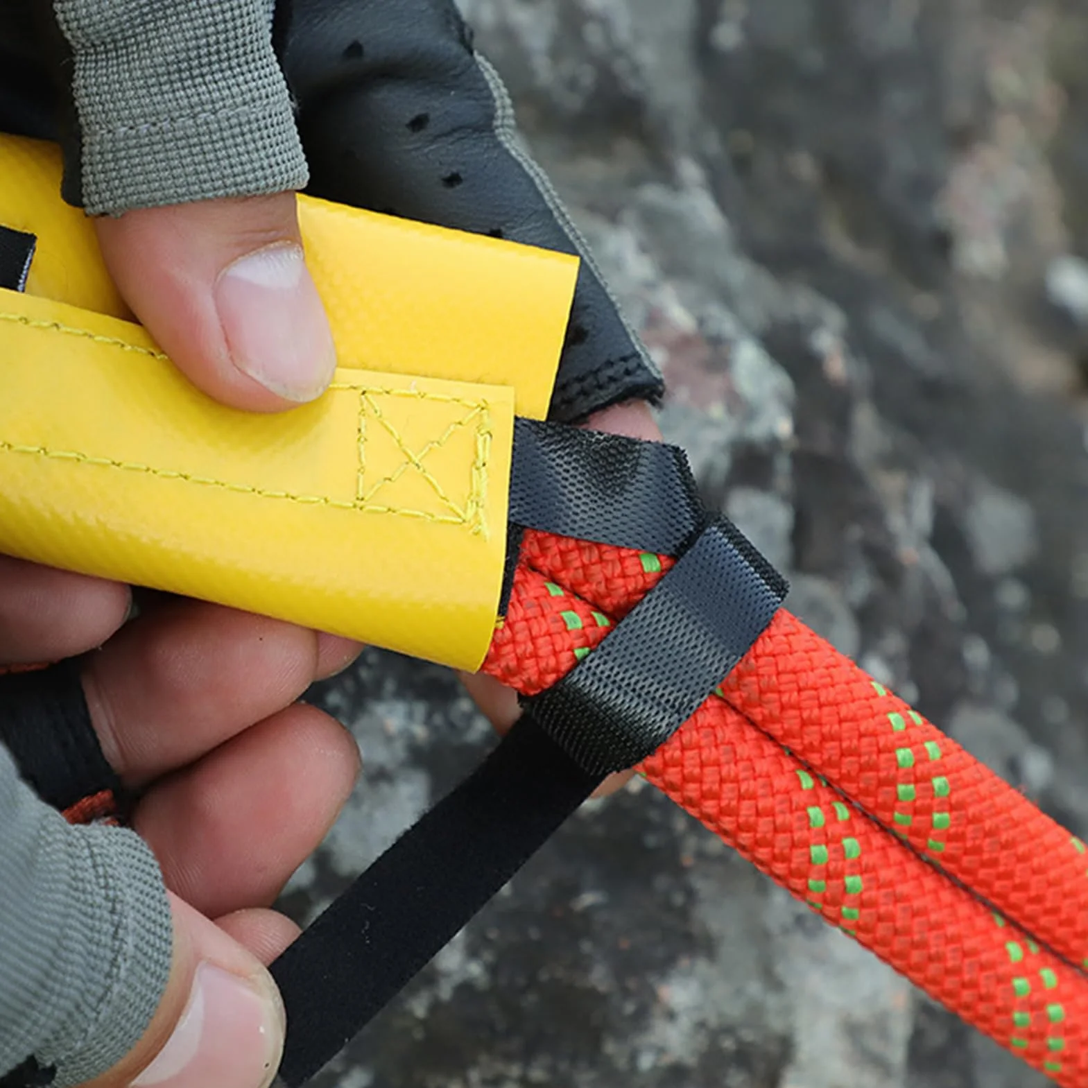 Protector de cuerda de montañismo de 19 pulgadas PC duradero