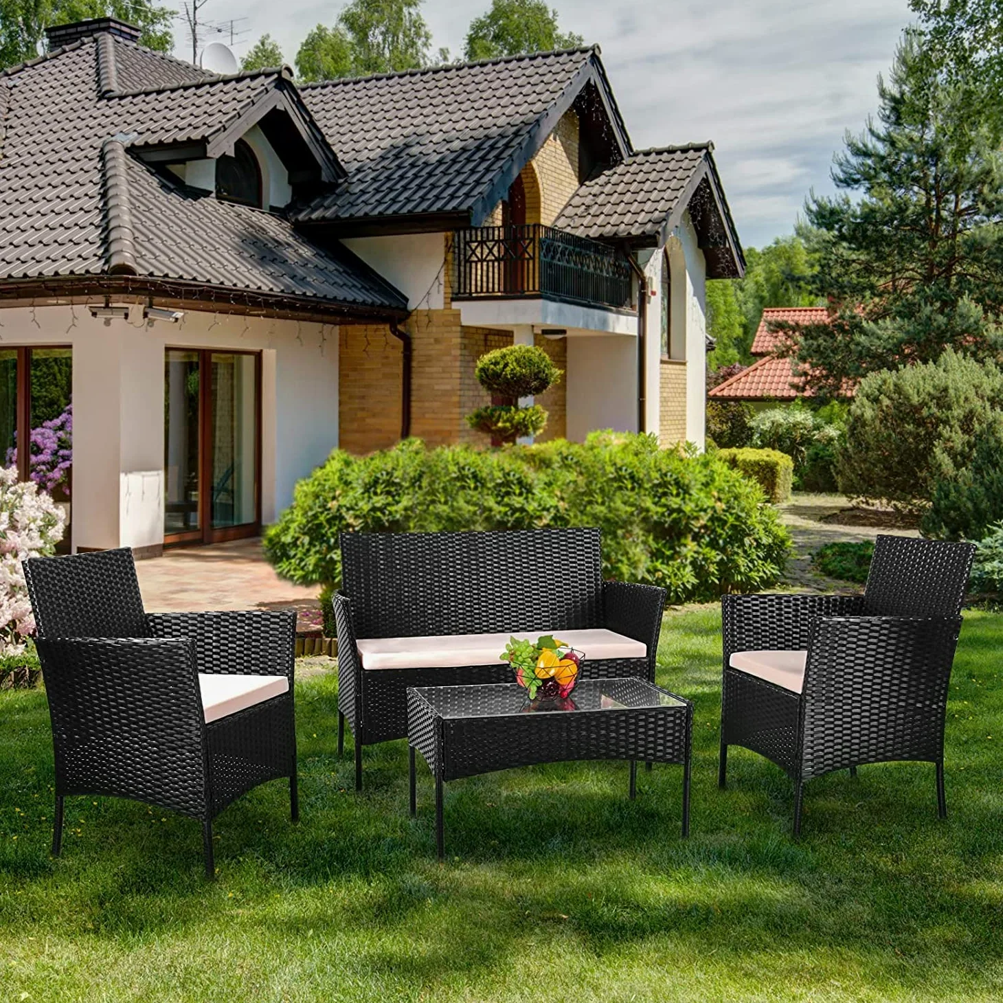 bigzzia Conjuntos de Muebles de Jardín Exterior en Ratán 4 Piezas Juego de Muebles de Jardín para 4 Personas Incluido 1 Sofá 2 Sillones 1 Mesa