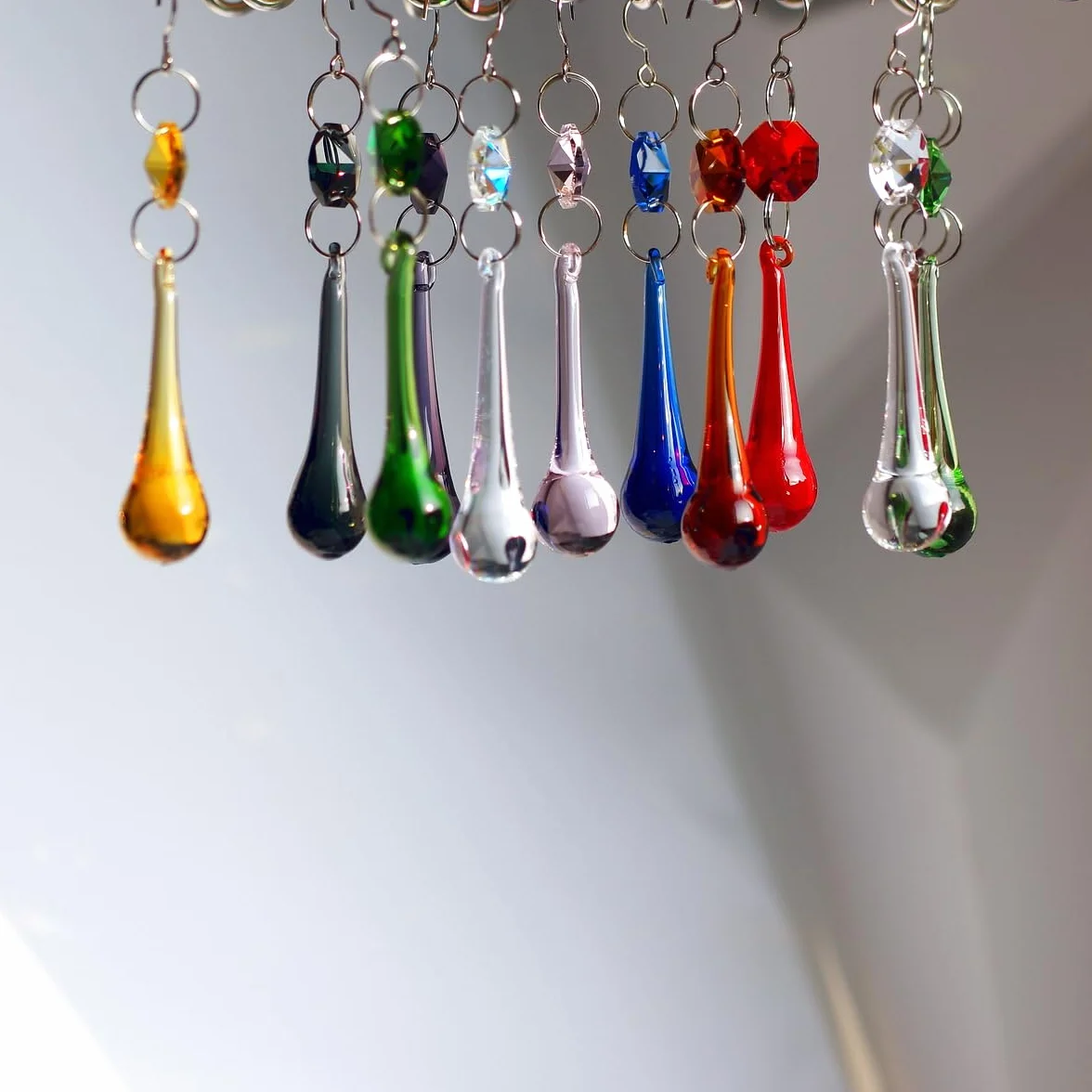 12 piezas de prismas de araña de cristal de gota de lluvia, cuentas de cristales colgantes de colores de 53 mm para ventana, decoración del hogar (multicolor)