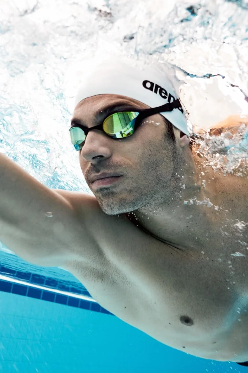 ARENA Cobra Ultra Swipe Mirror Gafas de Natación de Competición con Lentes Curvadas Antivaho Protección UV