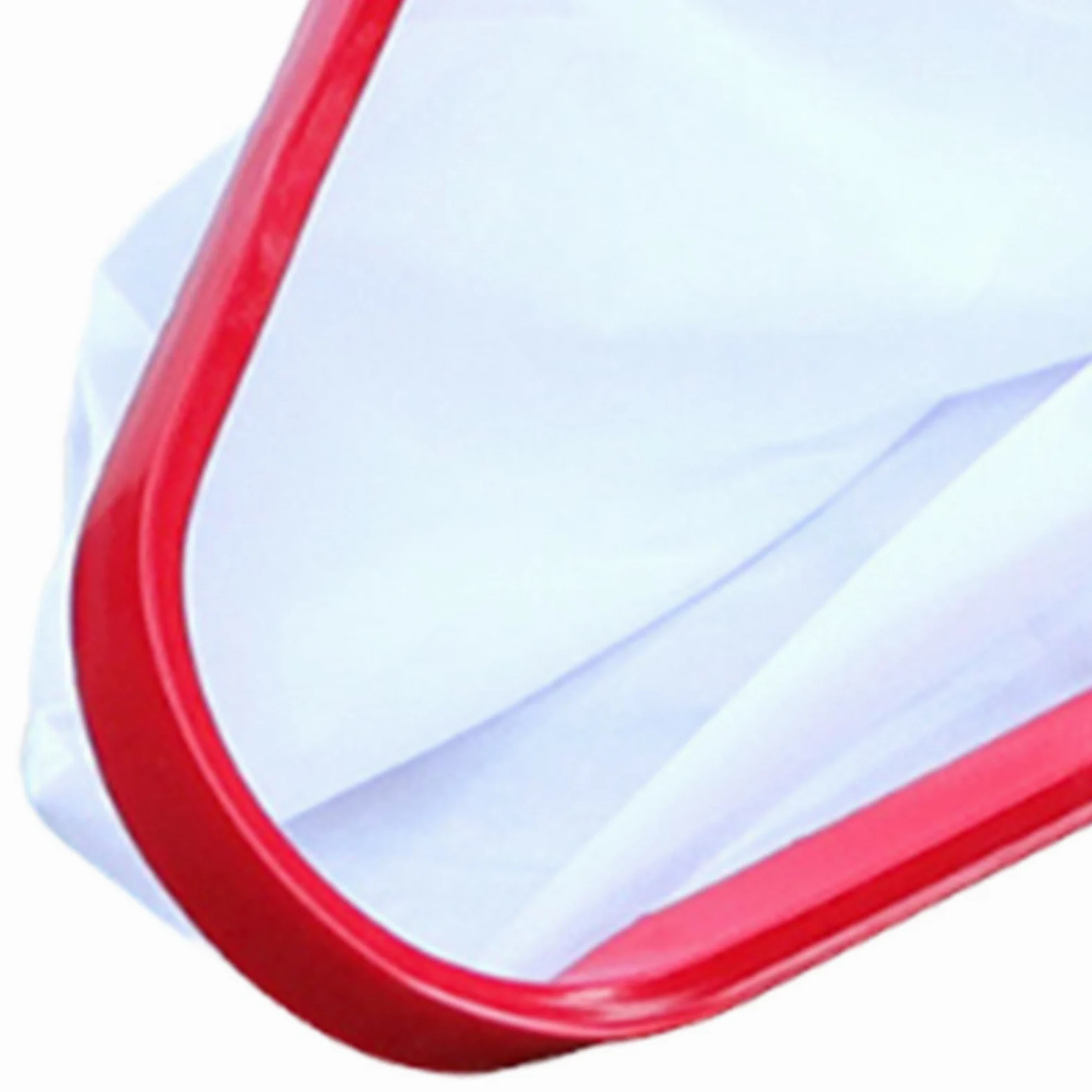 Este recogehojas para Piscinas Incluye una Red y rastrillo de Limpieza de Alta Resistencia para una eliminación eficiente de Hojas, una Red de Aterrizaje Duradera para Piscinas y una herrami