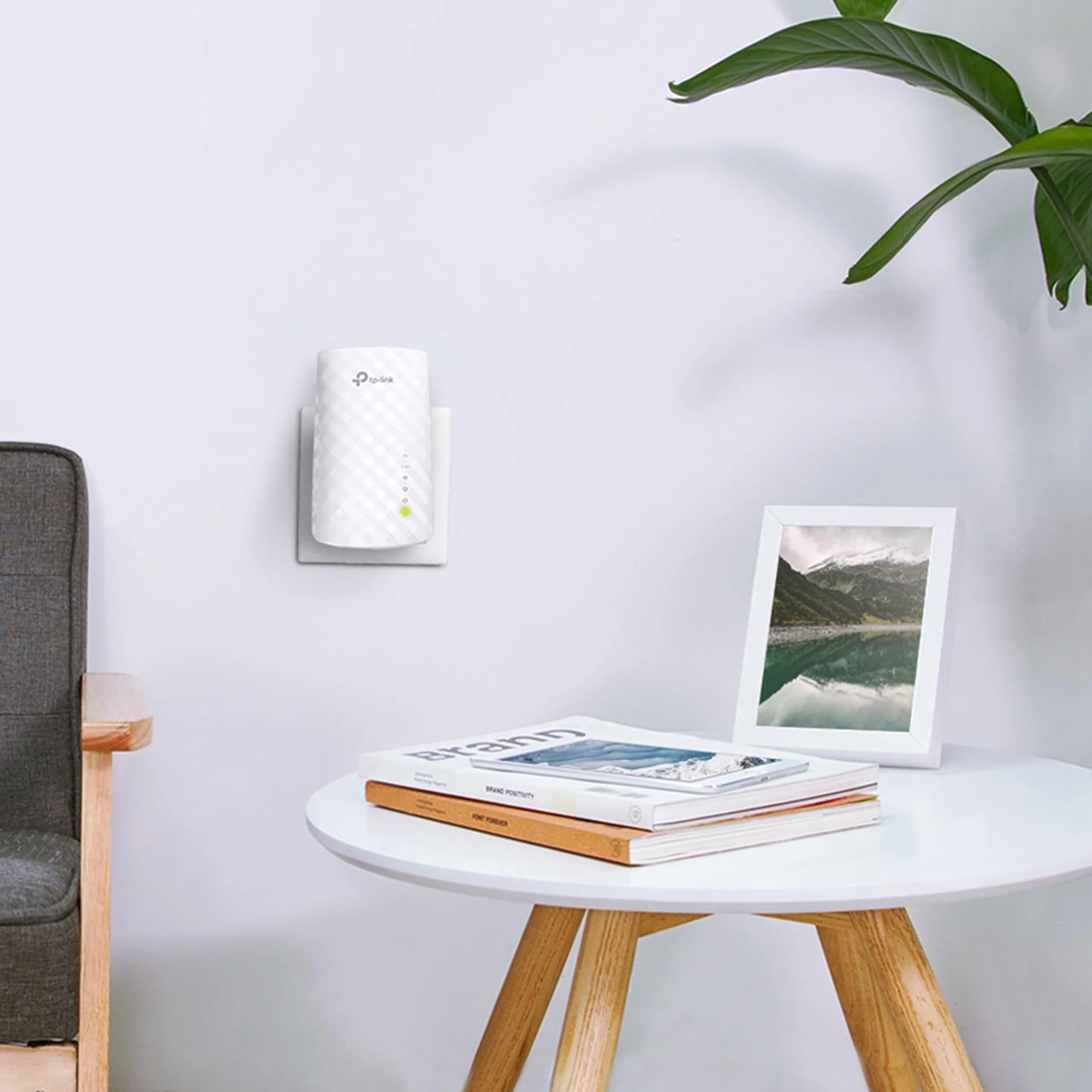 TP-Link RE200 AC750 Repetidor WiFi Extensor Banda Dual 300Mbps 2.4GHz 433Mbps 5GHz Puerto Ethernet Blanco