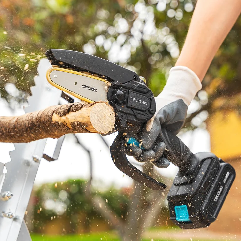 Cecotec Sierra de Podar 4" a Batería 21V MontanaForce 4000 Hand 400W 25000rpm Incluye 2 Baterías Nexus Maletín