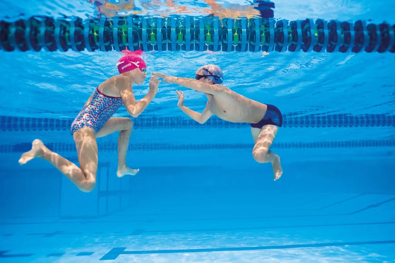 Arena Classic Silicone Junior Gorro de Natación Unisex para Niños y Niñas, Borde Reforzado