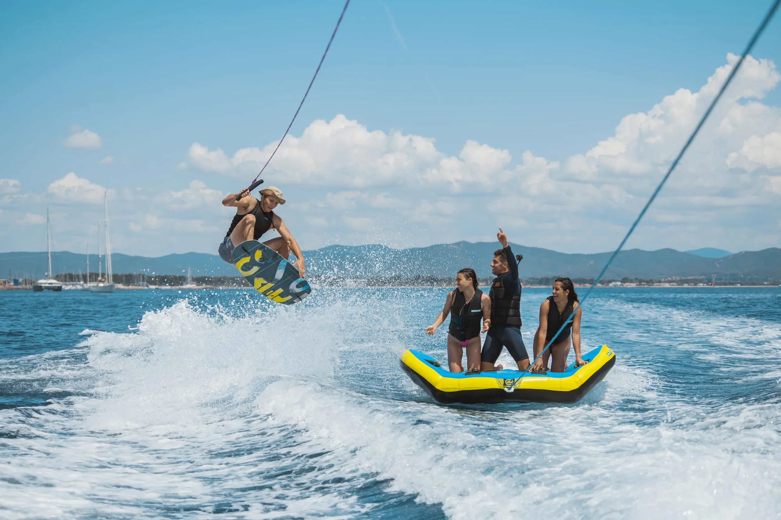 Coasto KYANIT Wakeboard 140 Multicolor