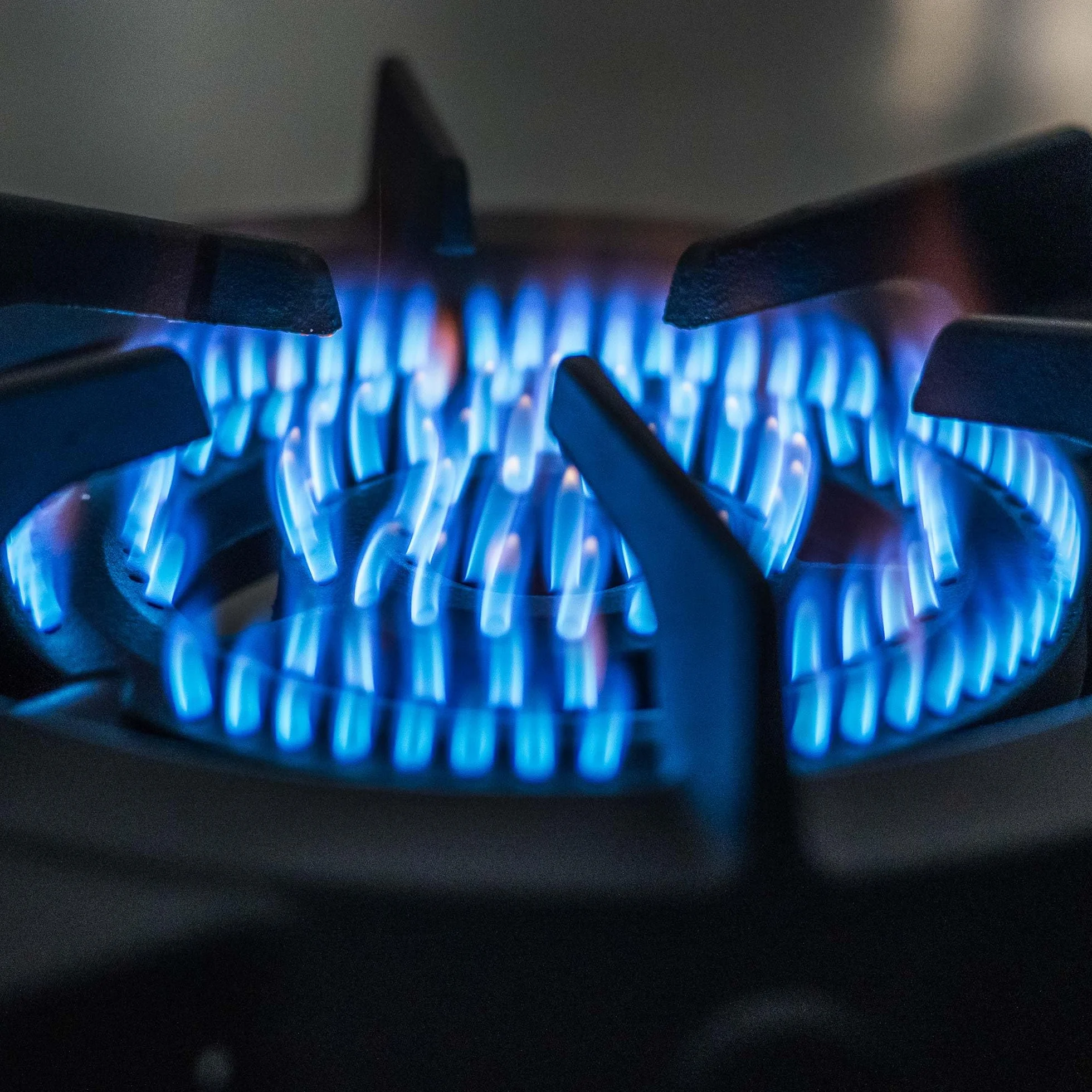 Hornillo de gas turístico con una potencia de 9,8 kW - para botellas de 11 kg