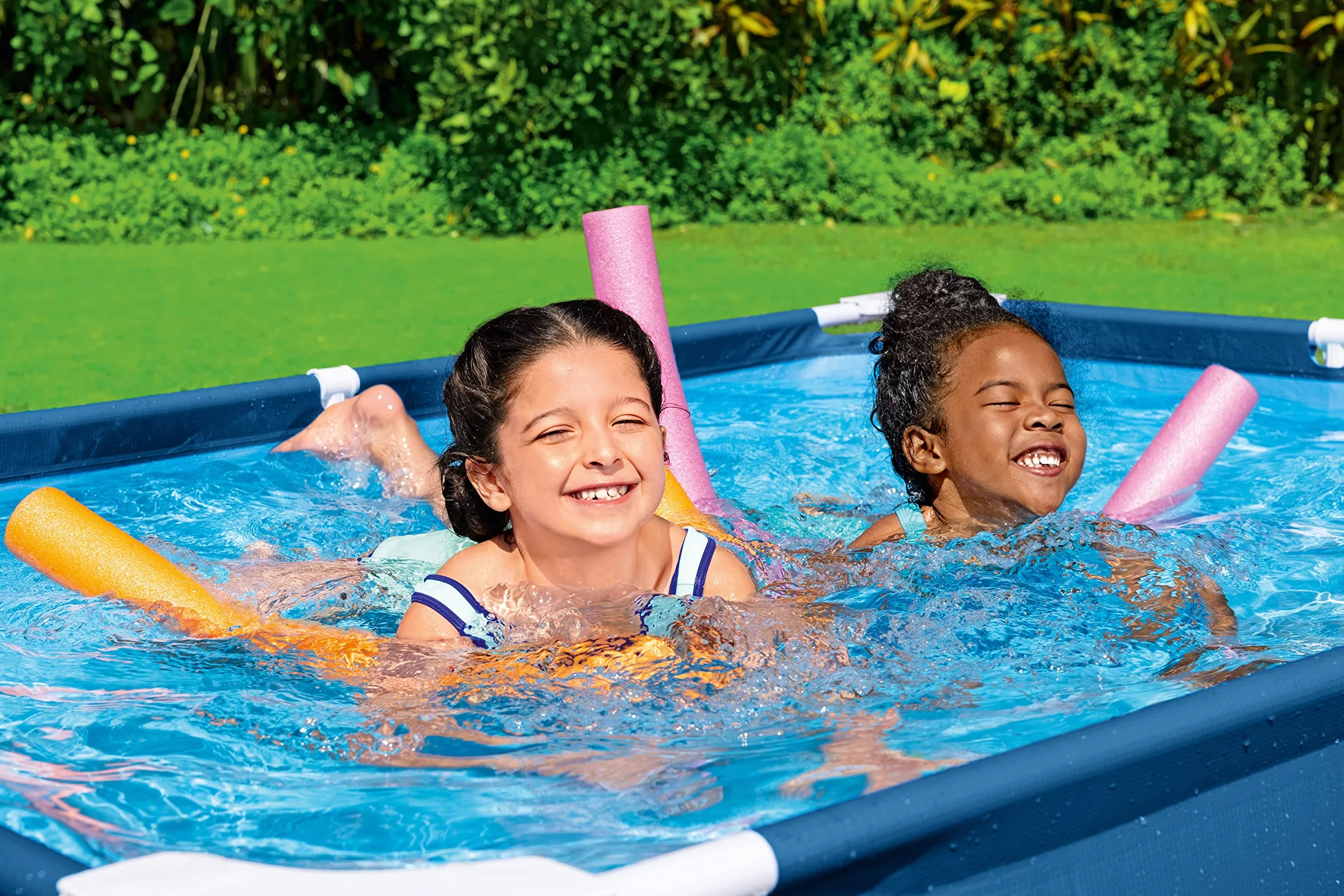 8'6" x 67" x 24"/2.59m x 1.70m x 61cm Pool