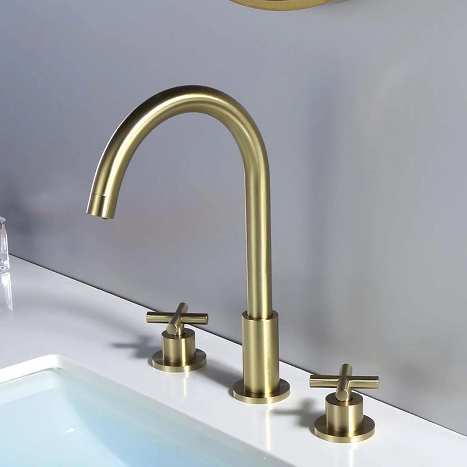 Grifo mezclador para lavabo de 3 orificios, grifos de latón cepillado frío y caliente para lavabo de baño, grifo mezclador para lavabo de 3 orificios, grifos de 3 orificios para lavabo de baño Chaser