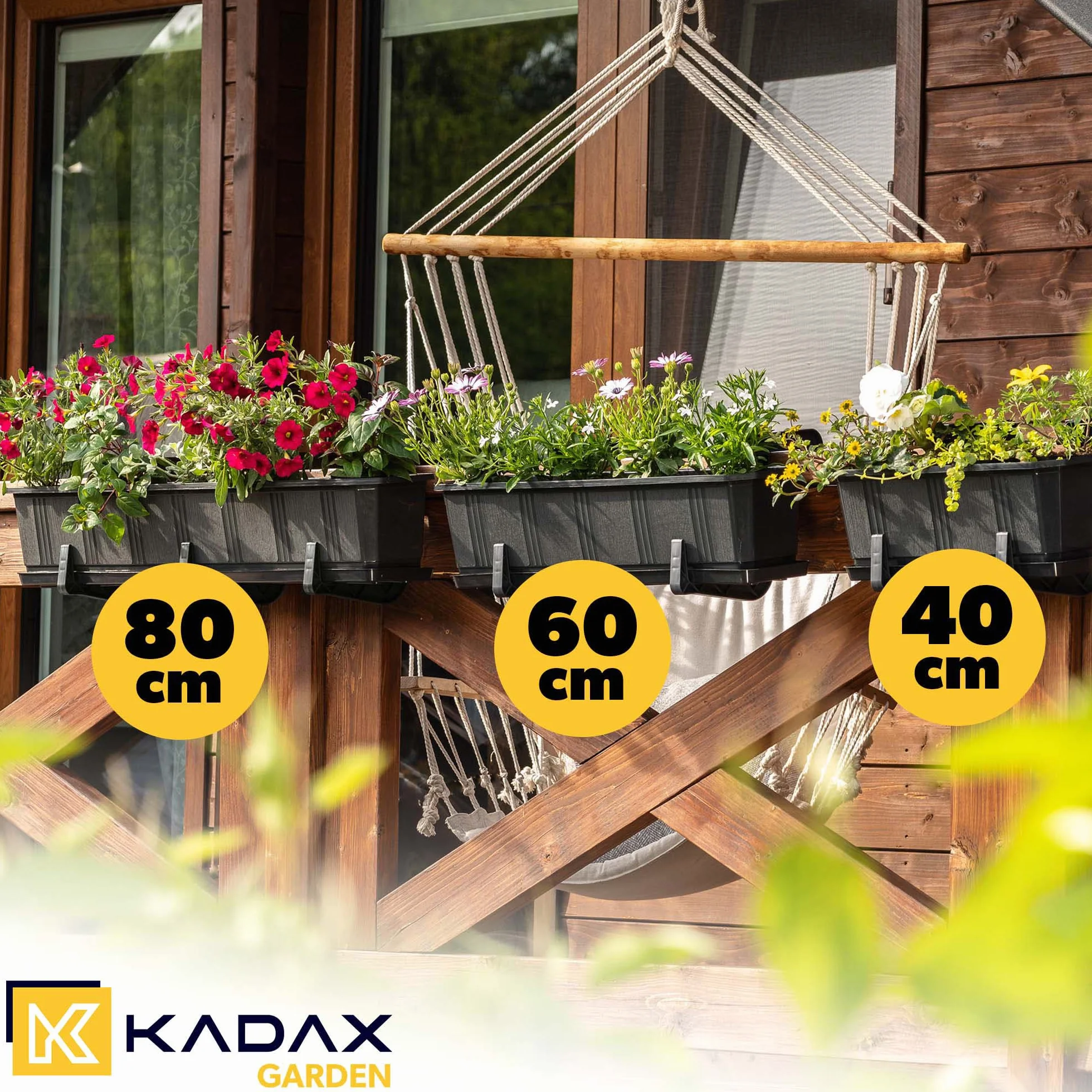 KADAX Jardineras Elegantes con Platos y Soportes para Barandillas de Balcón, Macetas Rectangulares de Plástico, Maceteros Colgantes (4: Grafito, 40 cm)