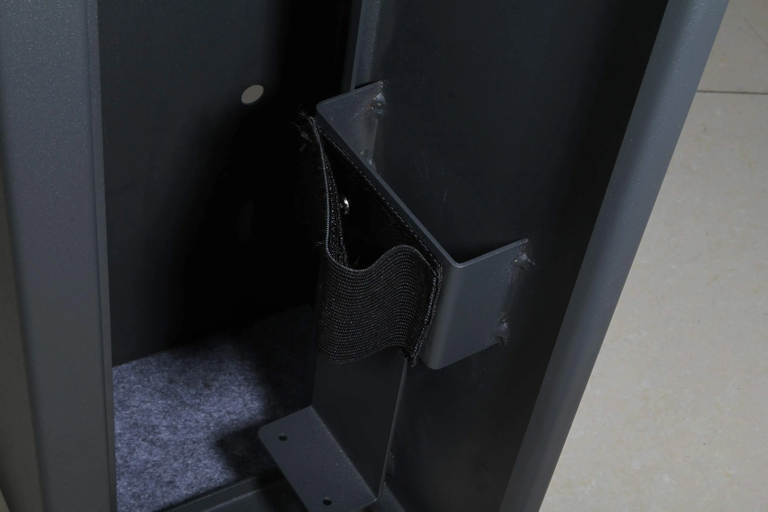 ARREGUI Braco ARM020 Armero de Acero para 2 Escopetas Caja Fuerte para Armas