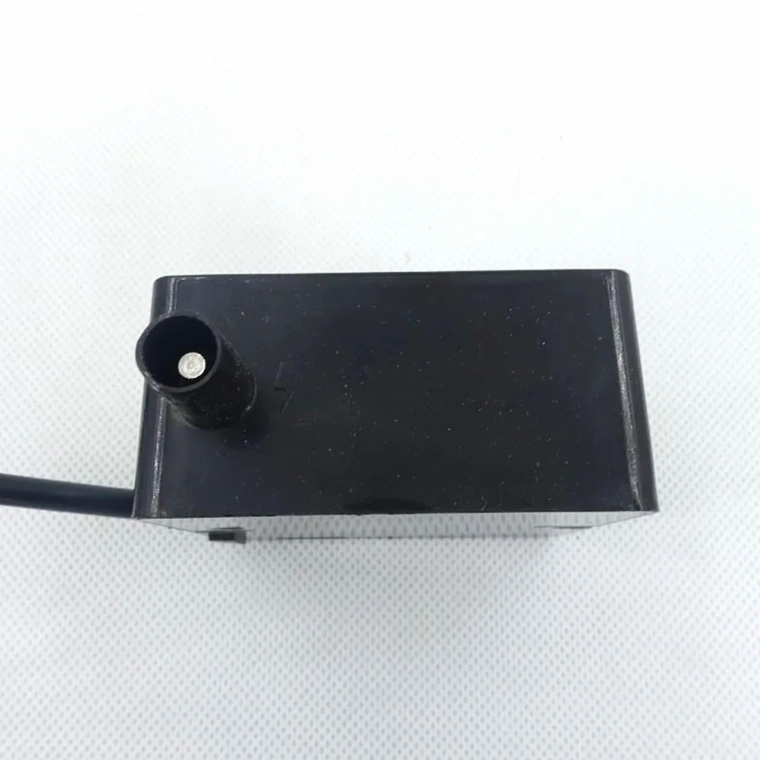 Encendedor de Quemador de Gas de Encendido de un Solo electrodo de Alto Voltaje con una Salida for Gas licuado XT18BL