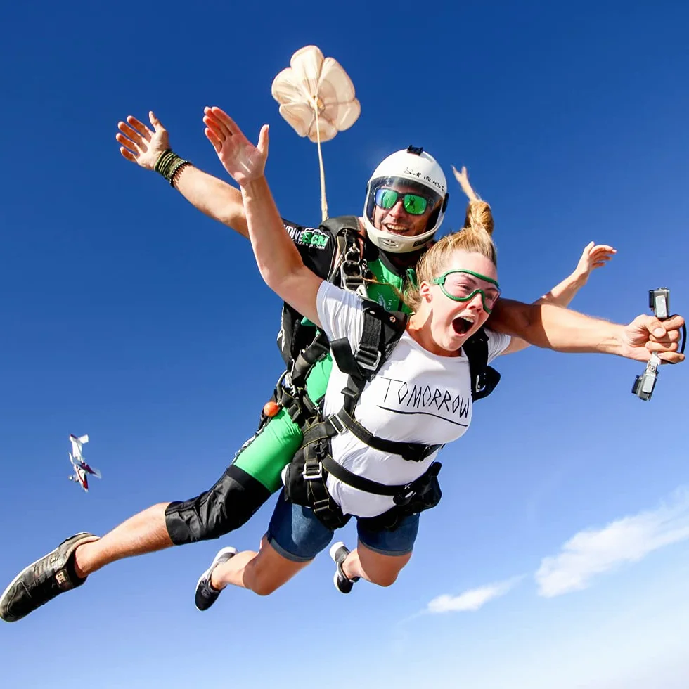 Salto Tándem en Paracaídas Cofre de Experiencias Regalo Validez 5 Años
