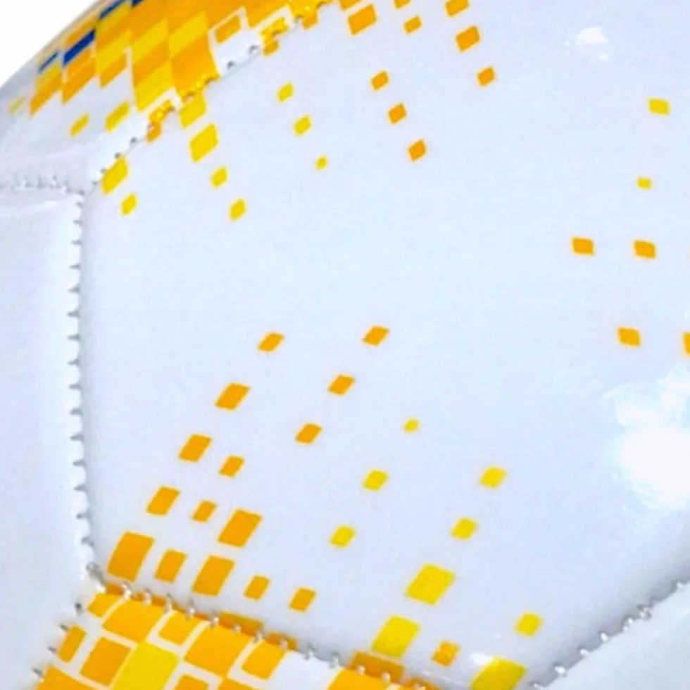 Real Madrid Balón pequeño diseño pixelado Talla 1 Oficial