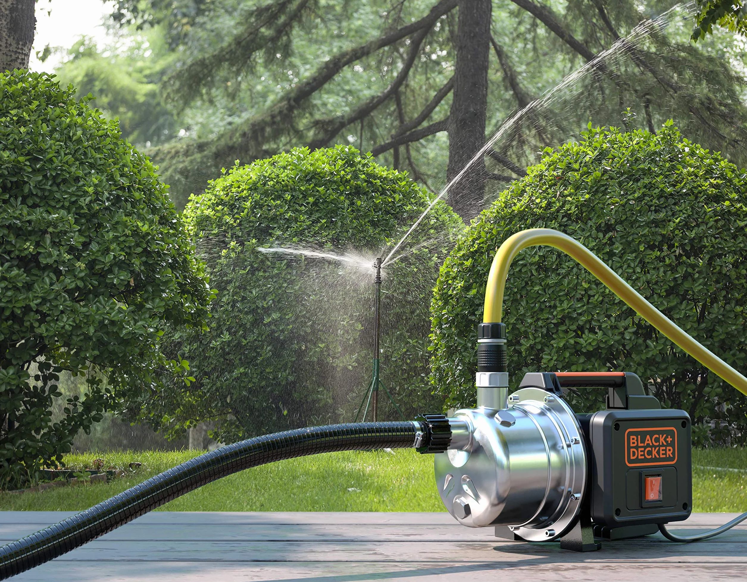 BLACK+DECKER Bomba Autocebante BXGP800XE para Aguas Limpias (800 W, Caudal max. 3500 l/h, Prevalencia max. 38 m)