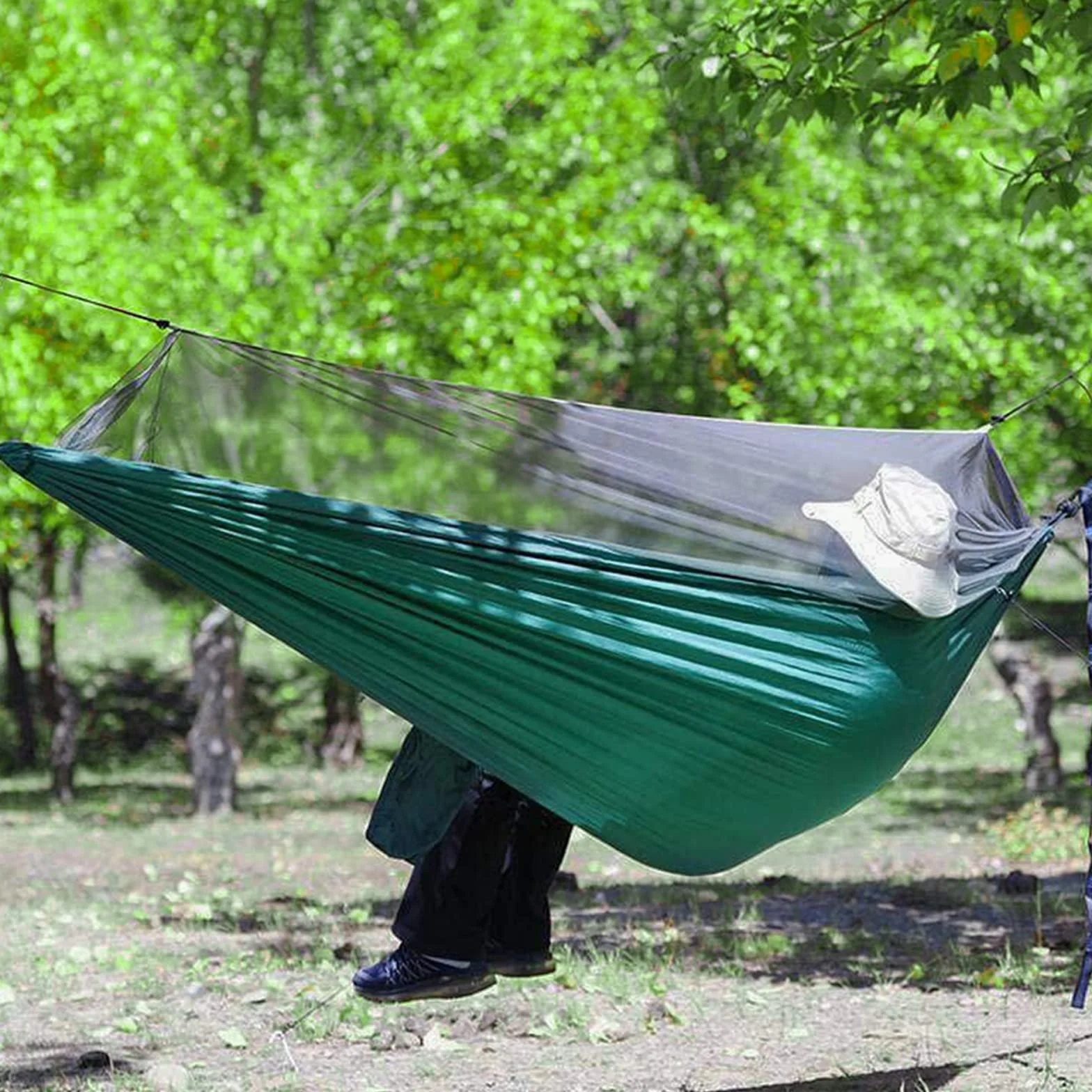 Hamacas Colgantes Sendowtek Hamaca de Viaje de Nylon Supergrande 300KG de Capacidad de Carga Amaca Ligero Portátil para 2 Personas con Mosquitero para Senderismo Jardin Playa Camping al Aire Libre