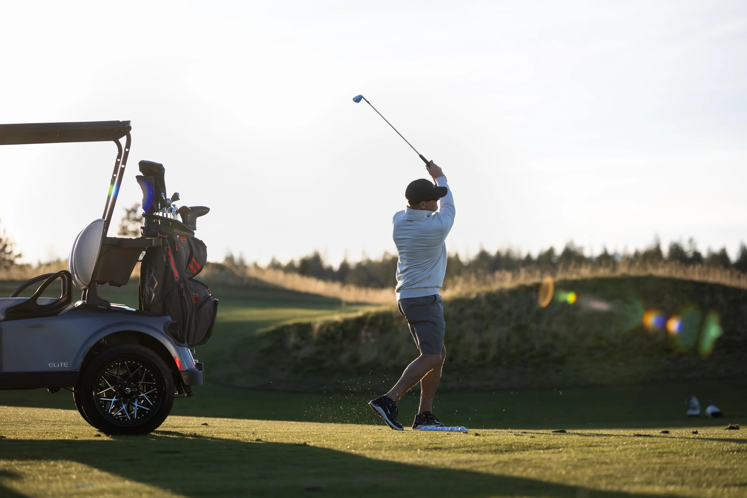 Sun Mountain C130 Bolsa de Golf Ligera para Hombre 14 vías 2026