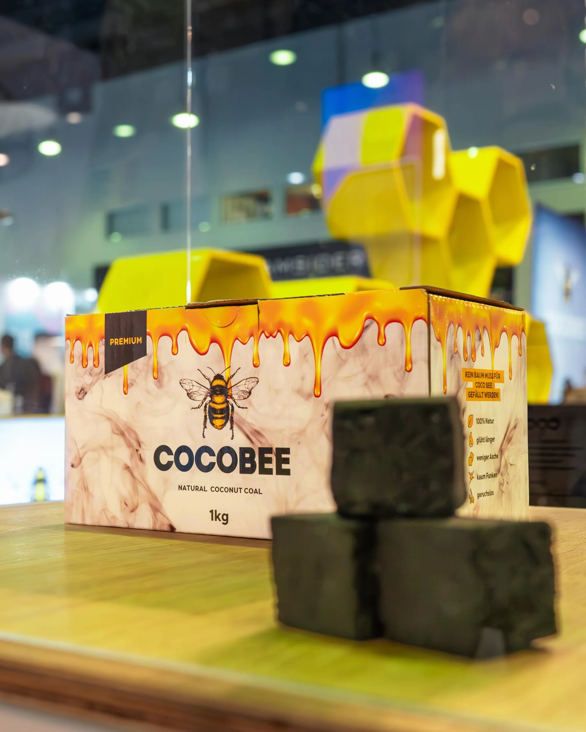 COCOBEE 1KG Carbón de Coco Natural para Shisha y Barbacoa 26mm Alta Combustión Encendido Rápido con Calor Uniforme Baja Ceniza para Cachimba Hookah BBQ Premium DISPAU