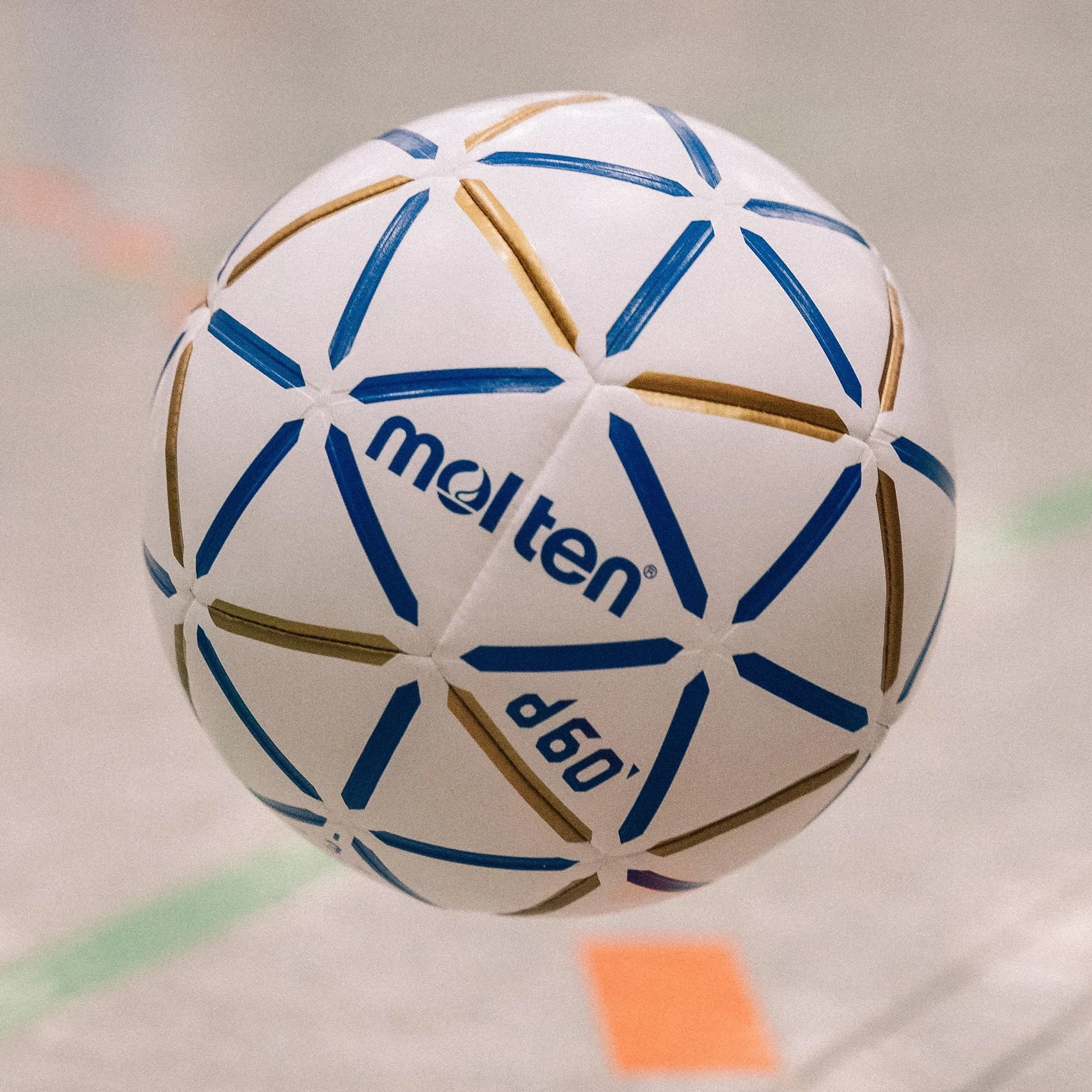 Molten d60 Balón de Balonmano White/Blue/Gold 3