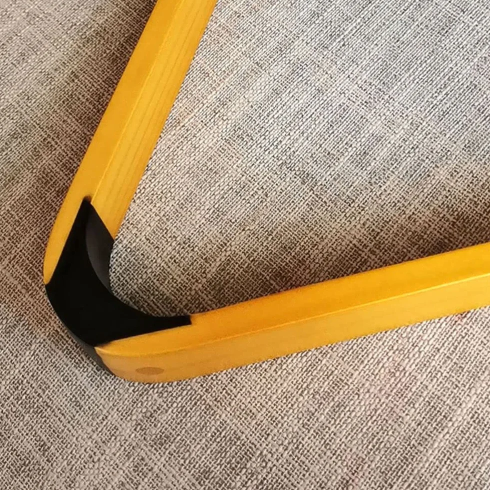 Soporte Triangular Sólido para Bolas de Billar PRATYAHARA