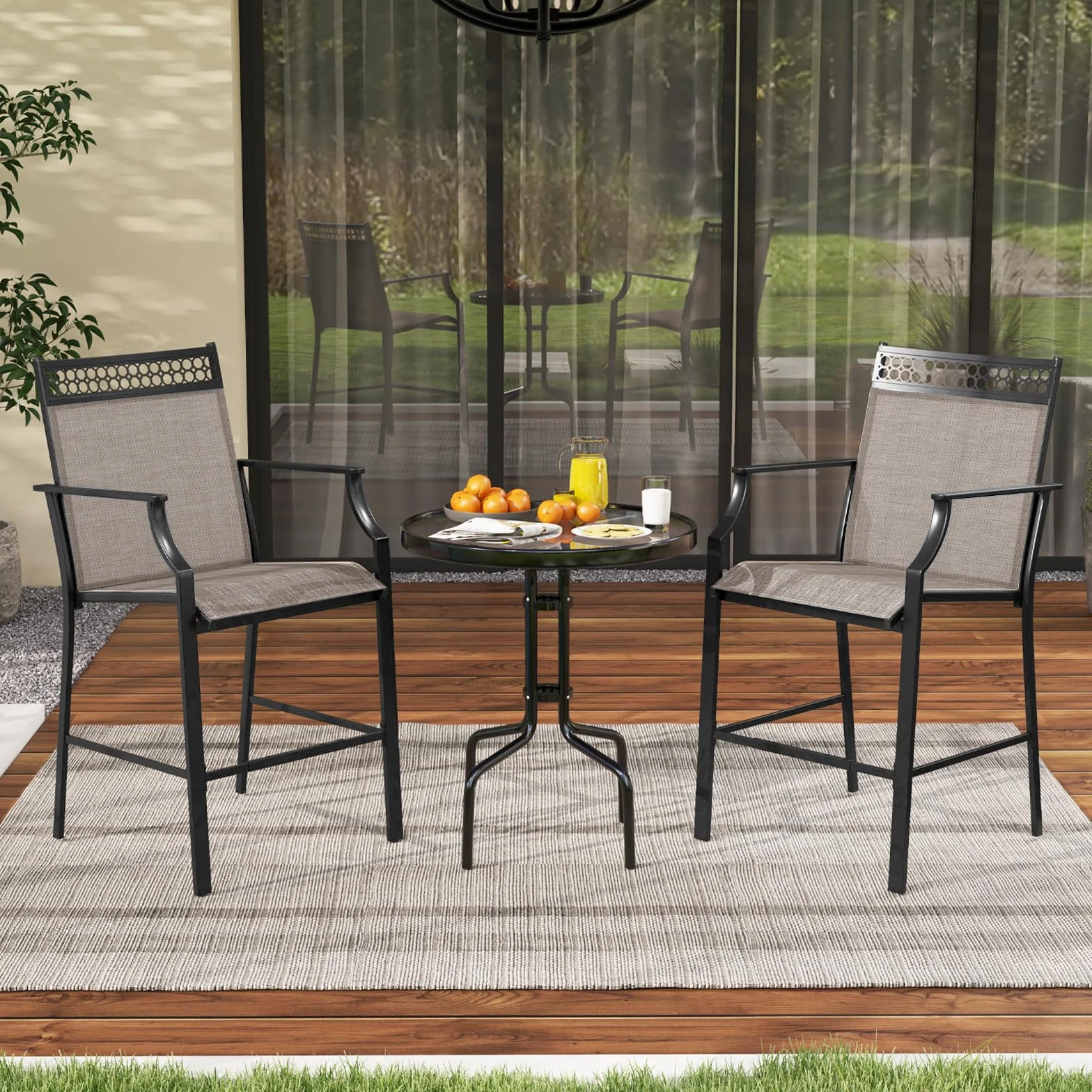 KOMFOTTEU Juego de 2 Sillas de Jardín, Silla Alta de Tela con Marco de Metal, Taburete de Bar con Respaldo y Reposabrazos, Silla de Comedor con Carga 180 kg para Terraza, 66 x 62 x 114 cm (Café)